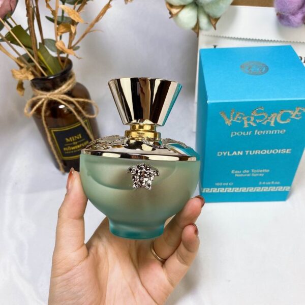 Versace Pour Femme Dylan Turquoise Eau de Toilette – 100ml (For Women)