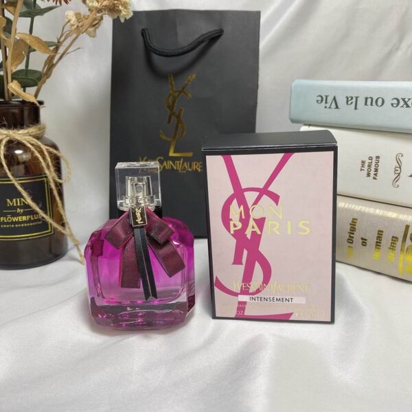 YVES SAINT LAURENT Mon Paris Intensement Women EDP Spray Floral 1.7 Ounce