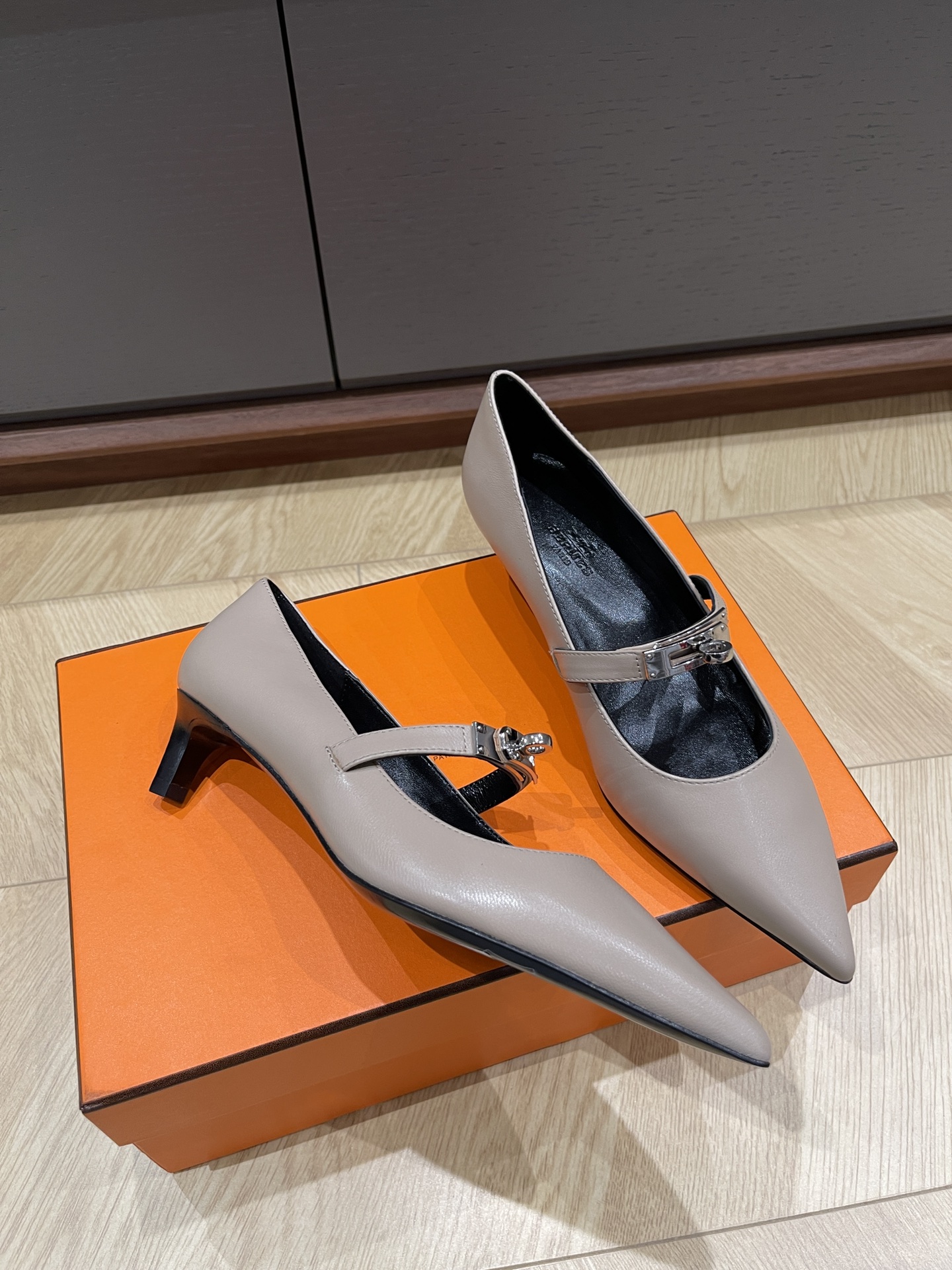 HERMES 00009 HERMES 00009