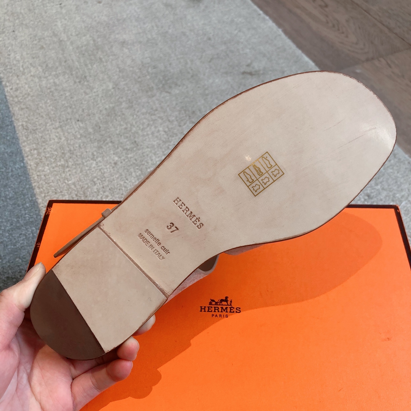 HERMES 00009 HERMES 00009