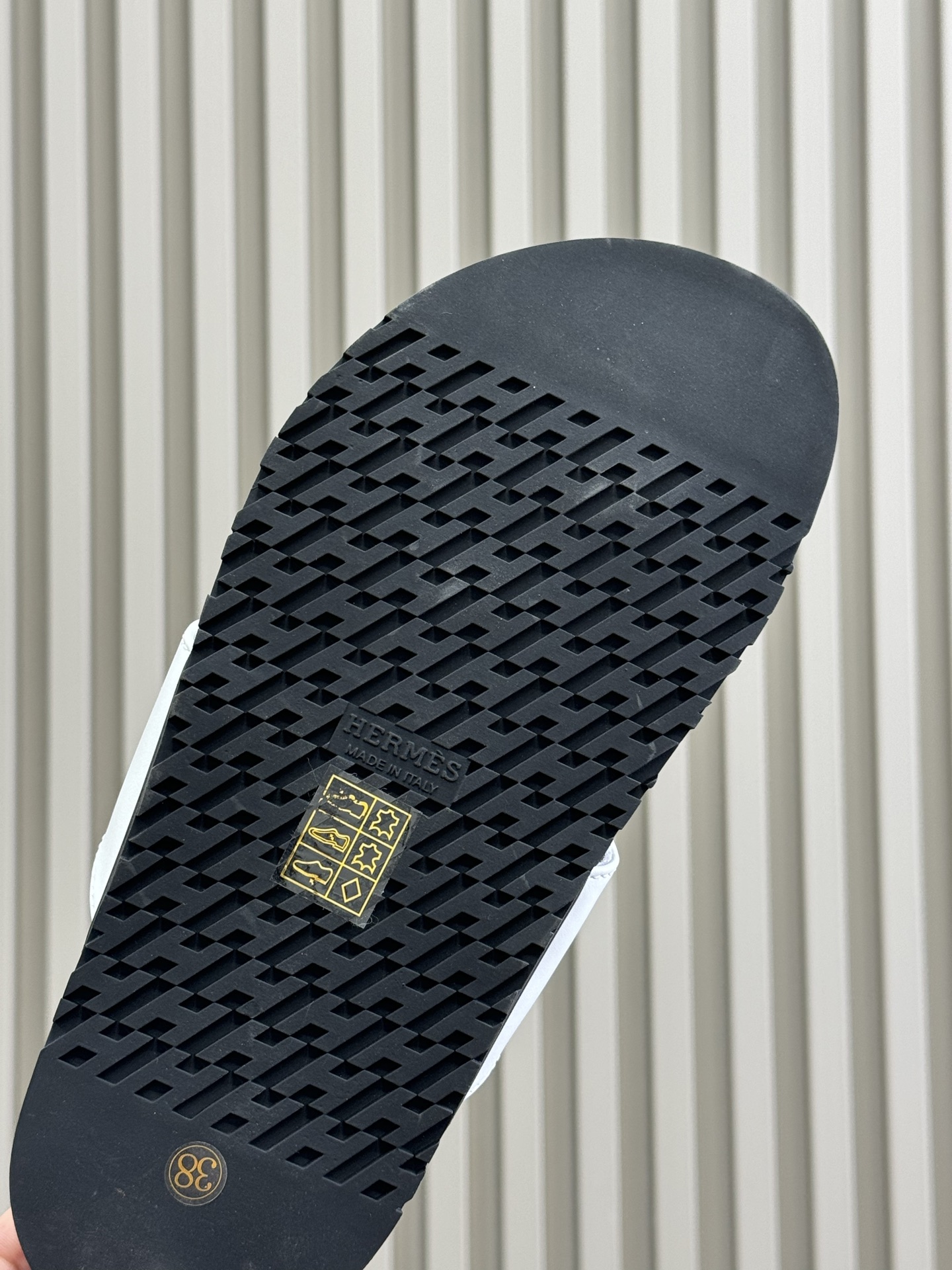 HERMES  00017