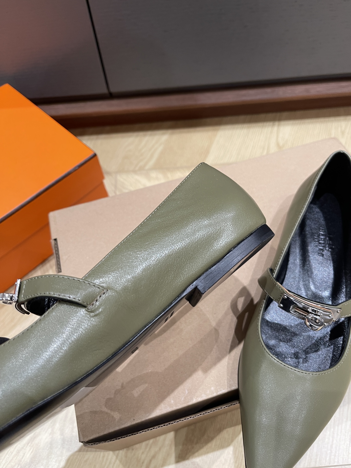 HERMES 00018