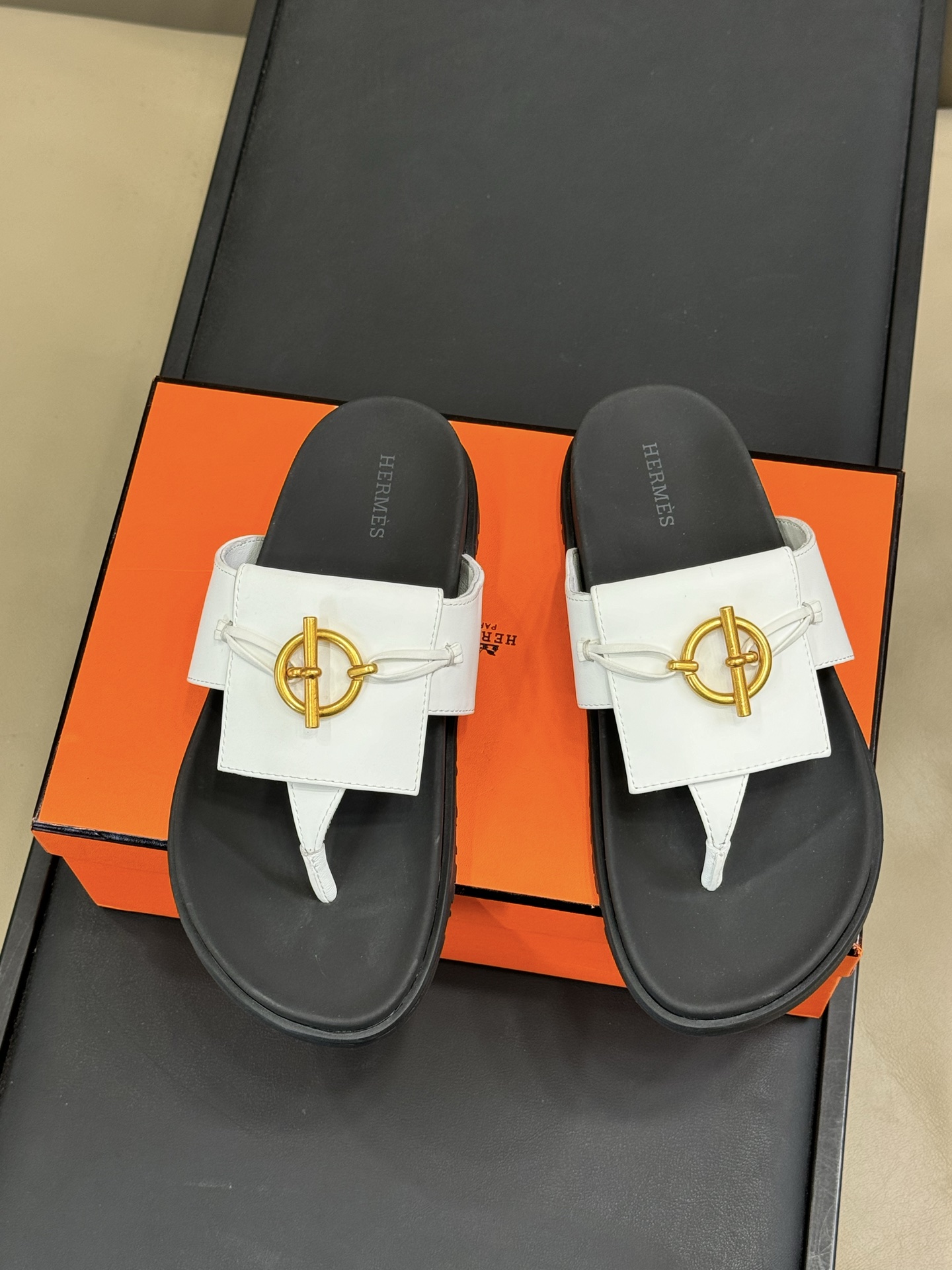 HERMES  00026