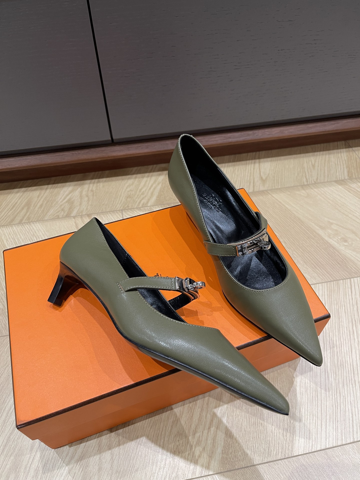 HERMES 00029 HERMES 00029