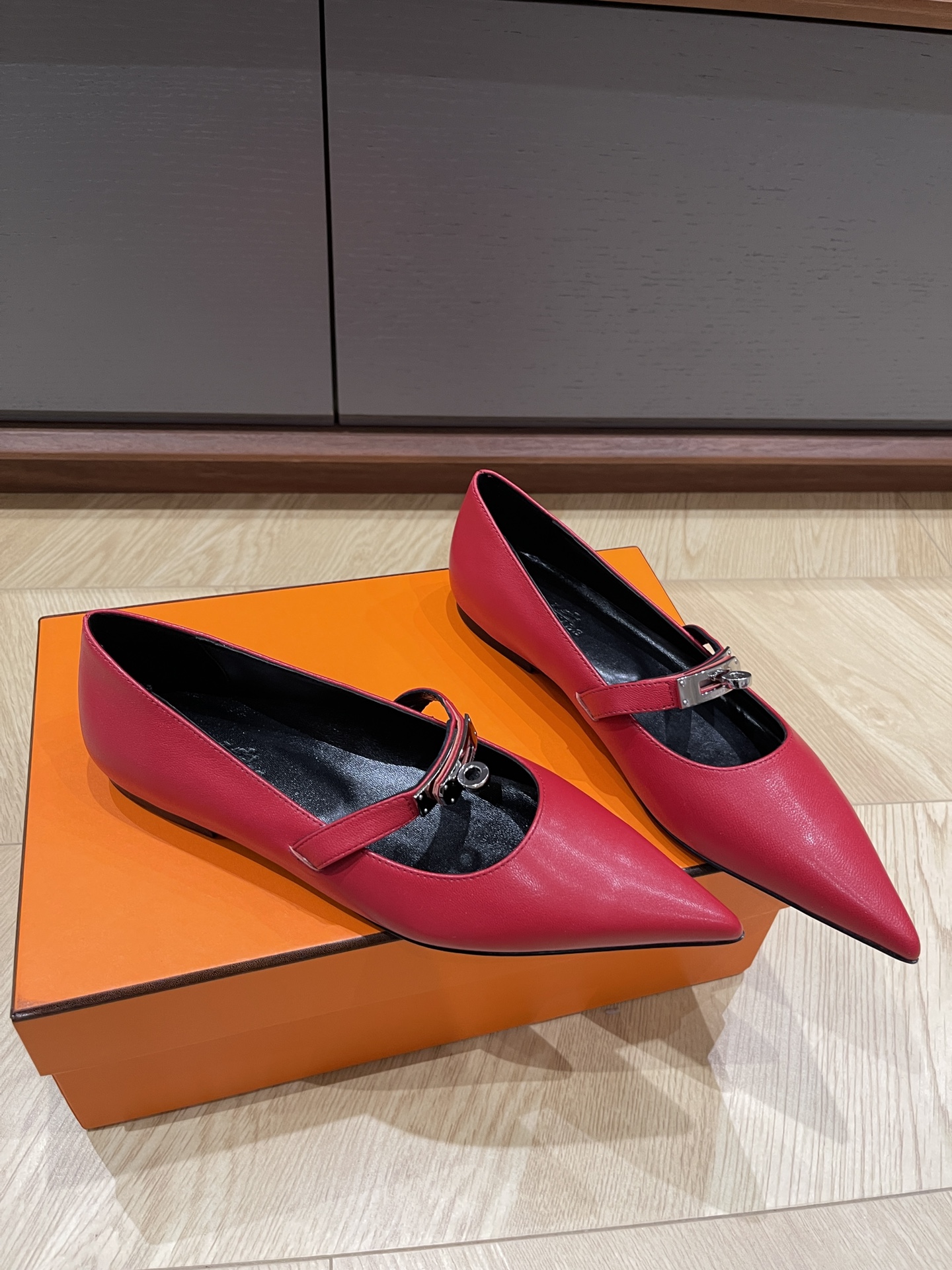 HERMES 00038