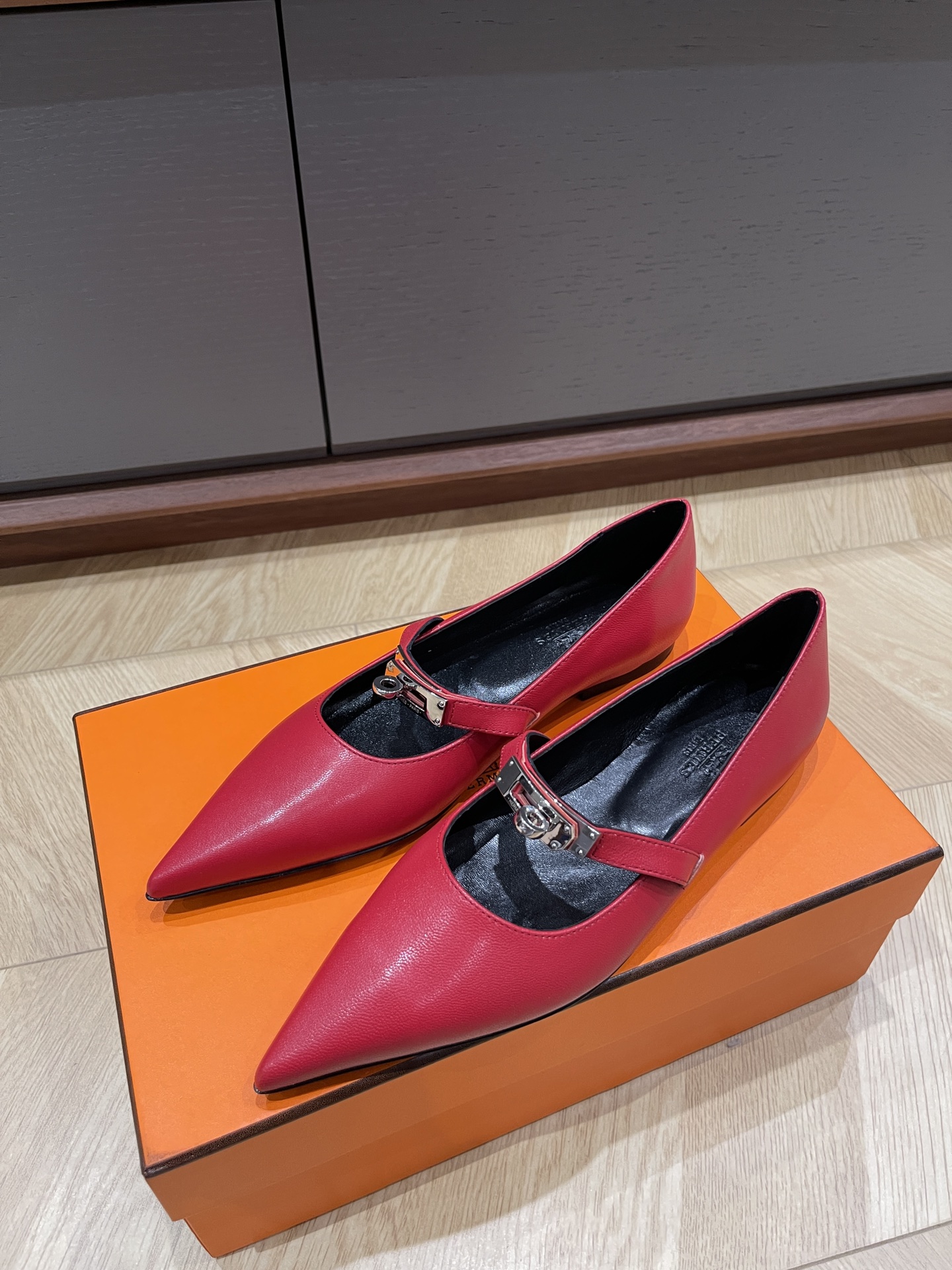 HERMES 00038