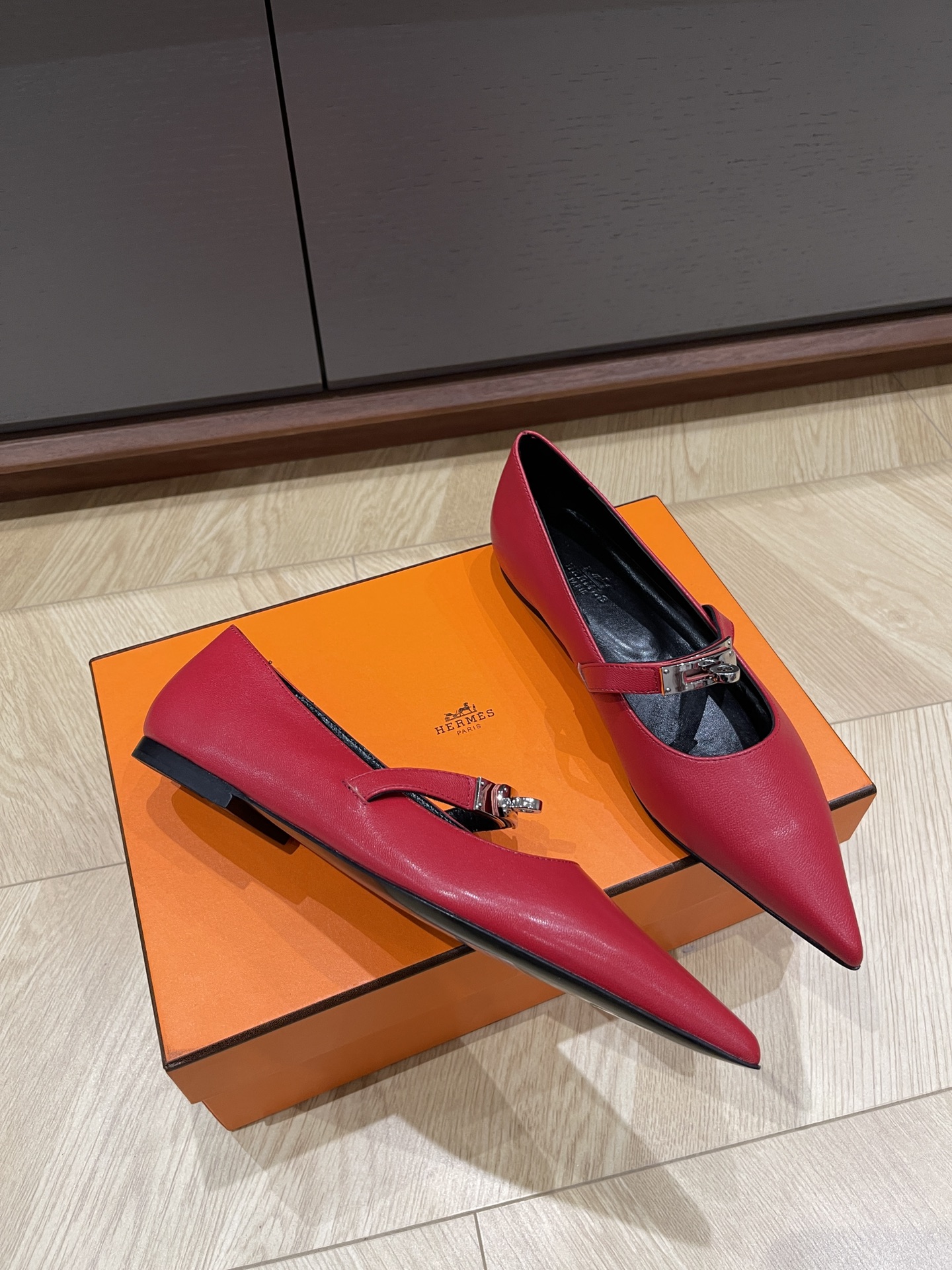 HERMES 00038