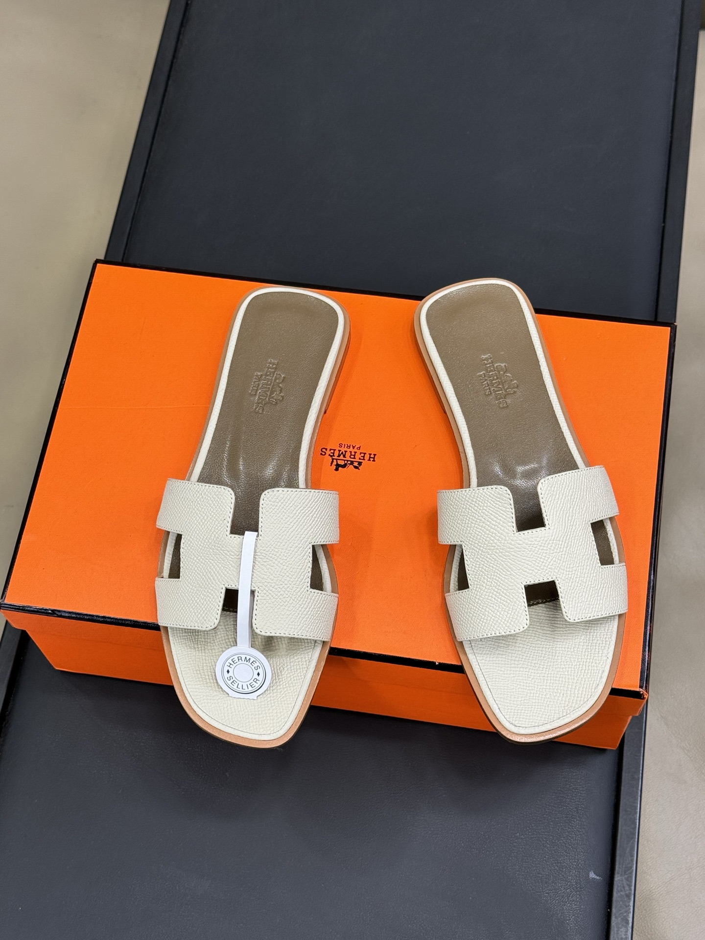 HERMES 00039 HERMES 00039