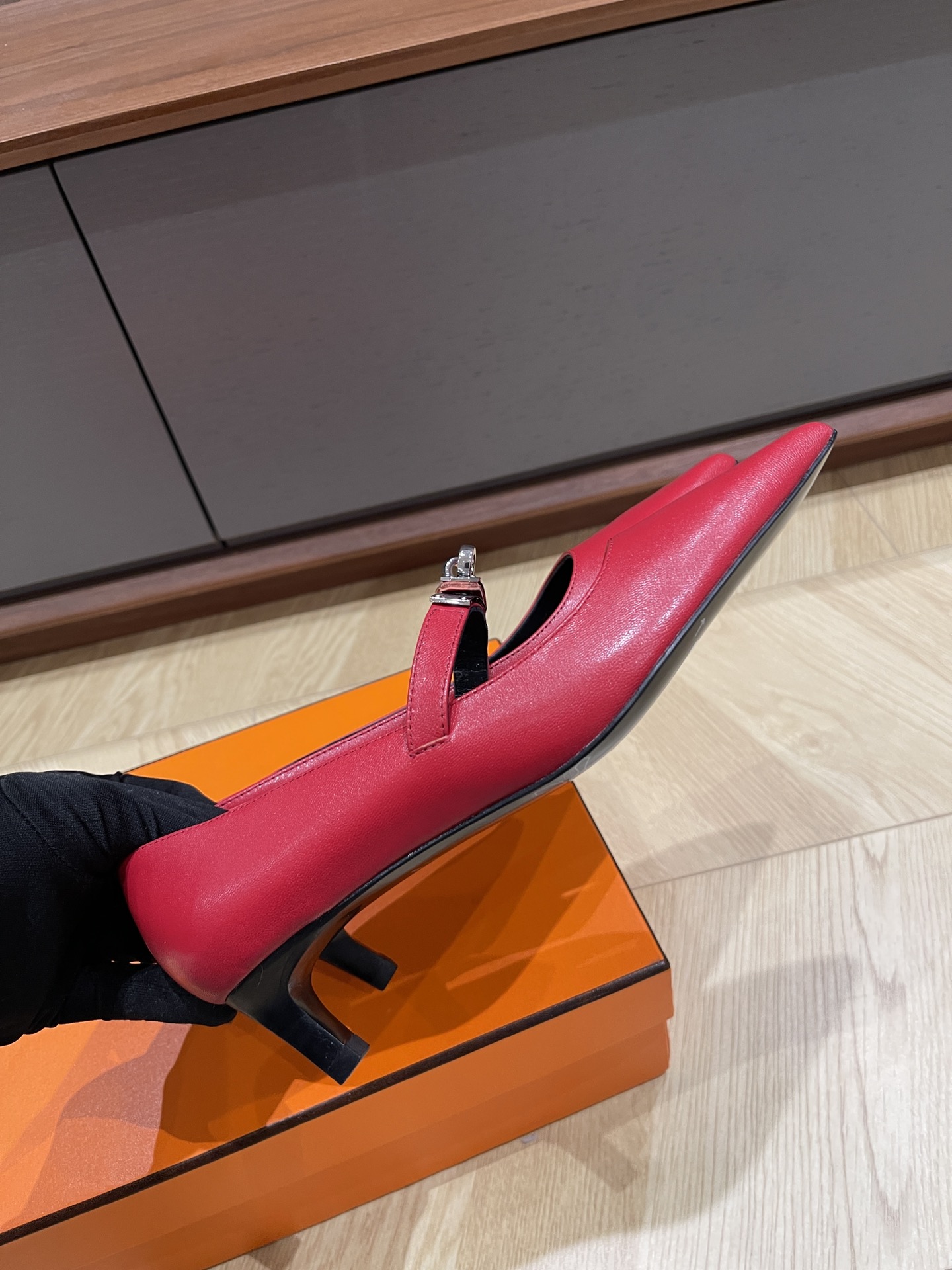 HERMES 00049 HERMES 00049