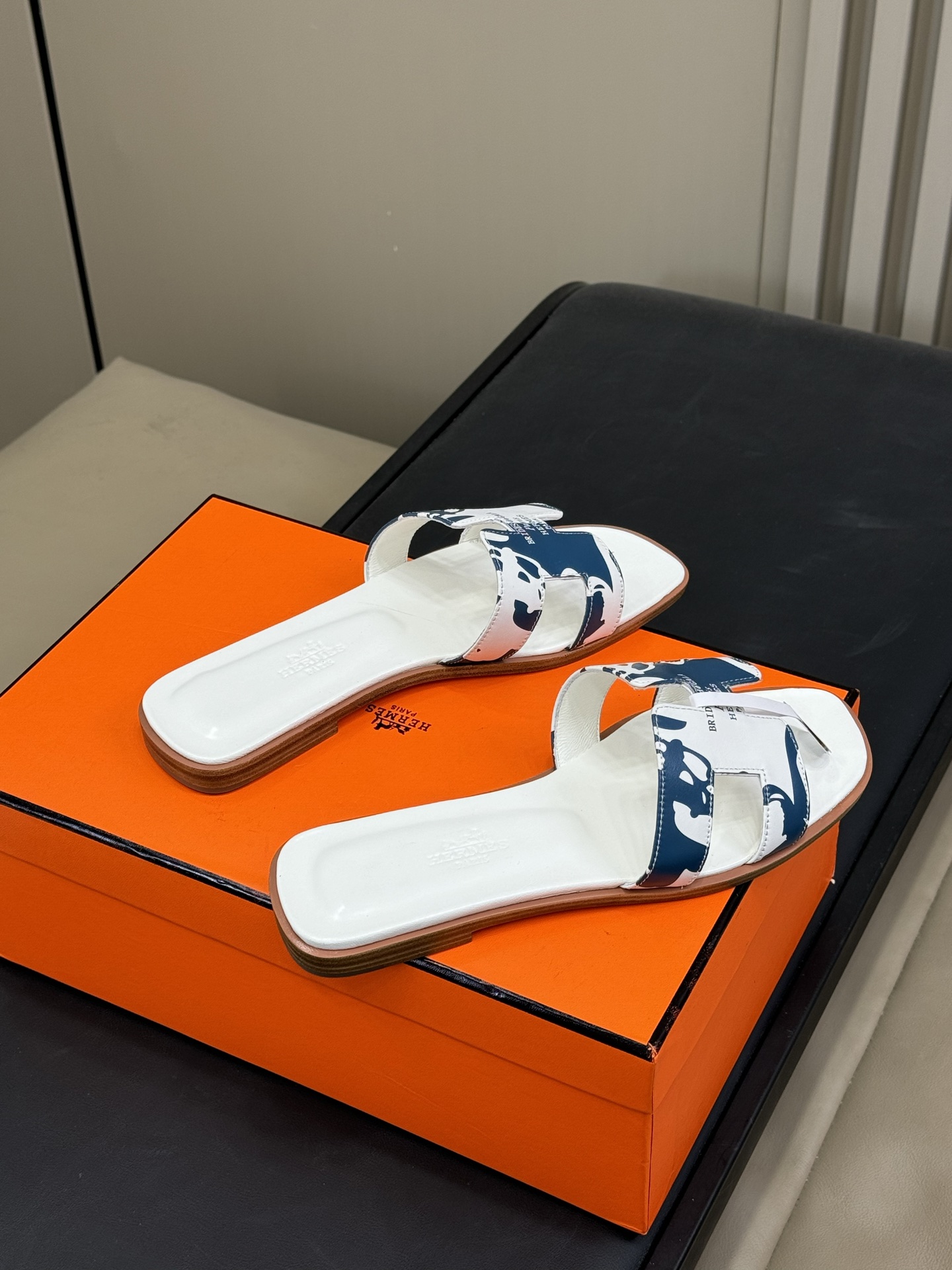 HERMES 00059 HERMES 00059