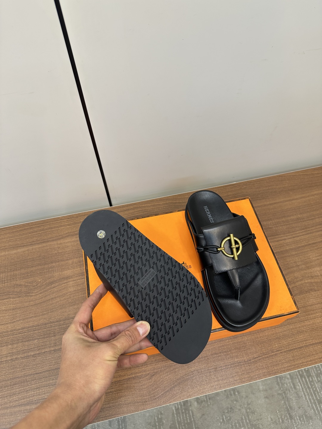 HERMES  00069