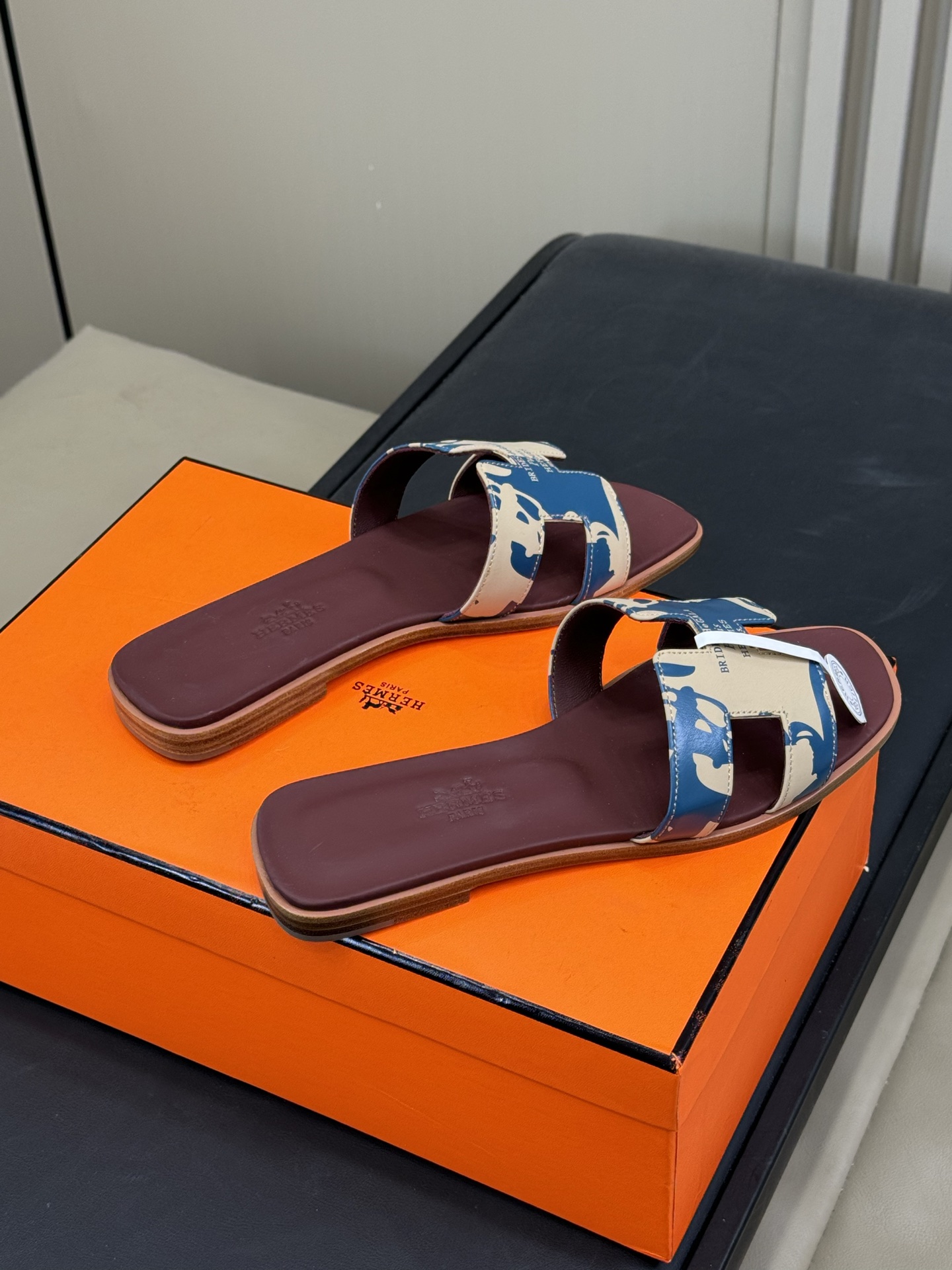 HERMES 00076