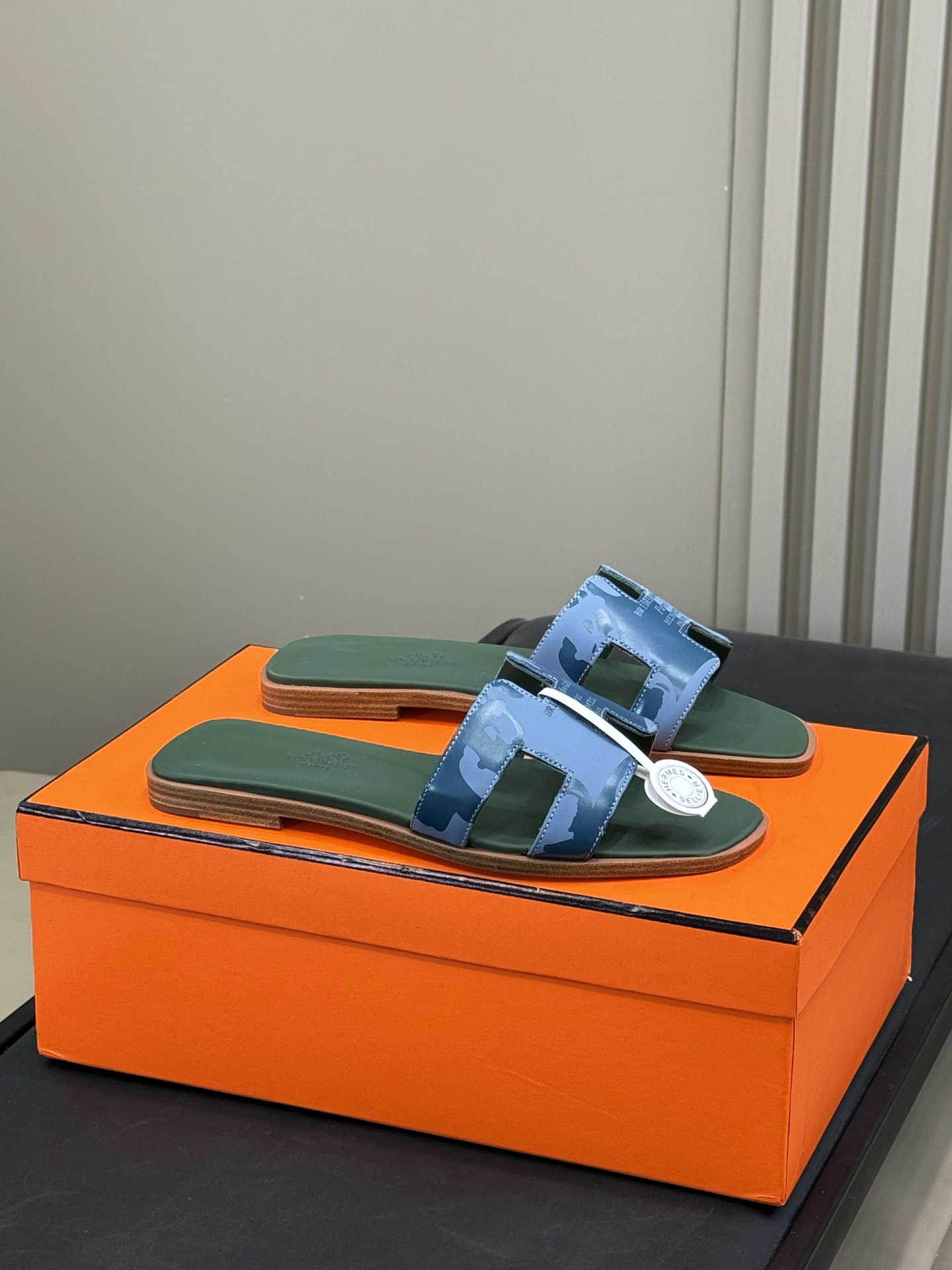 HERMES 00076