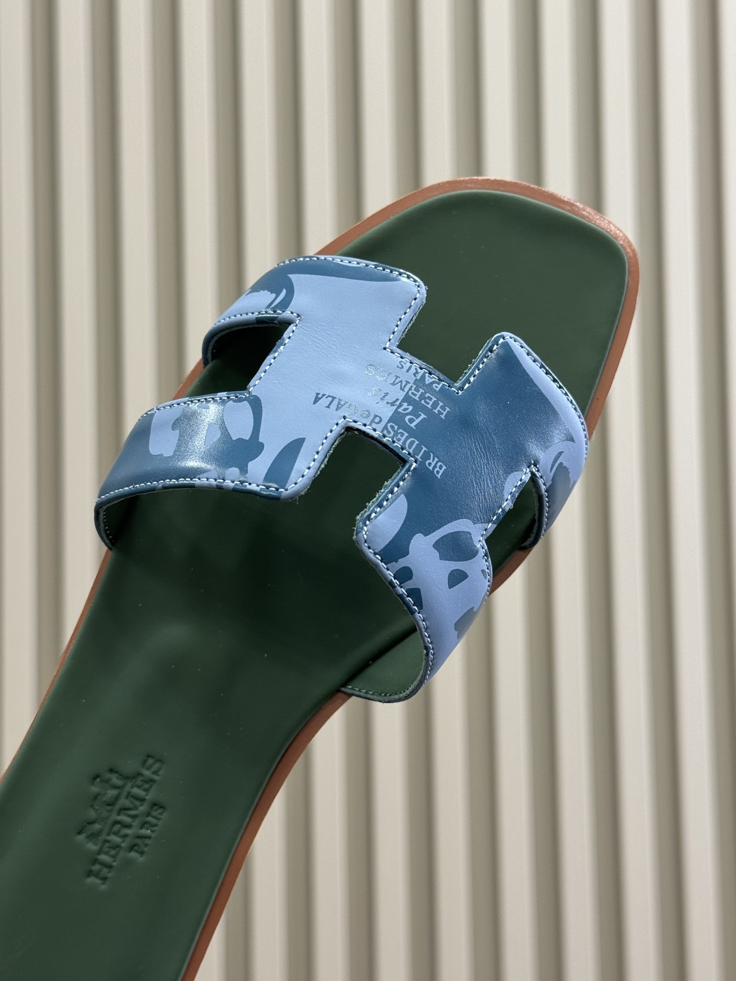 HERMES 00076