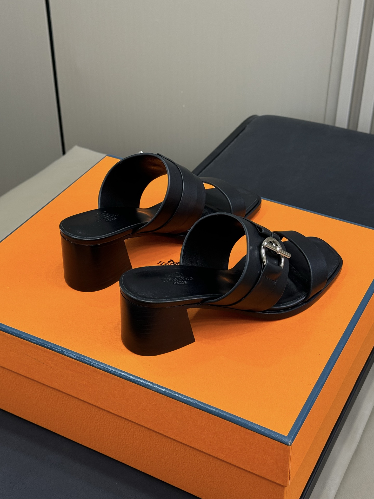 HERMES  00076