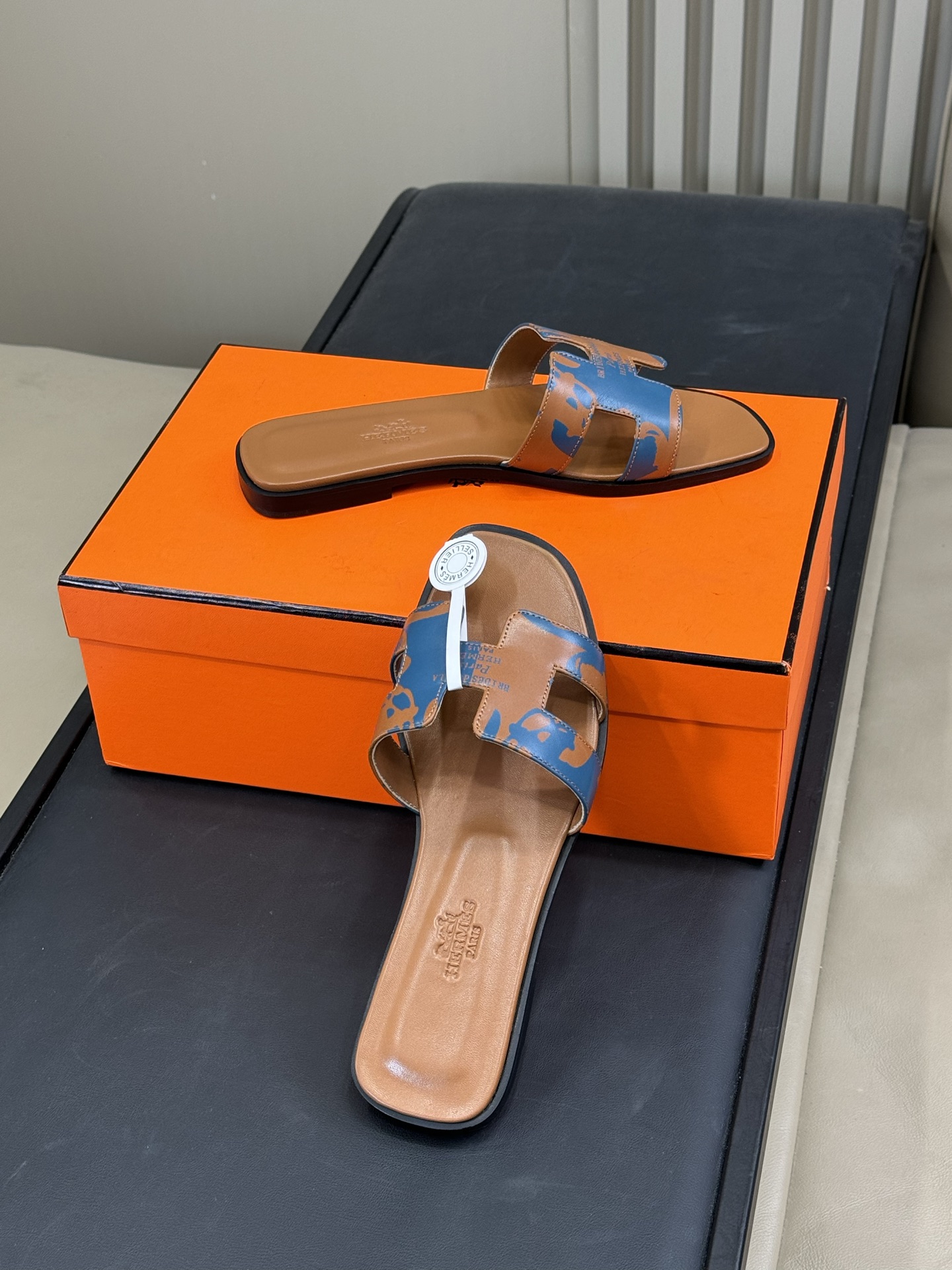 HERMES 00076