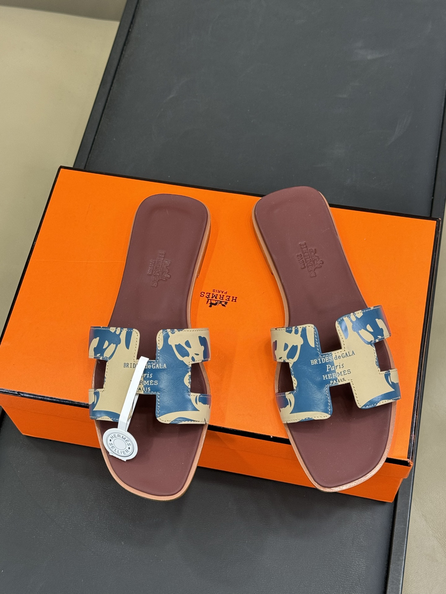 HERMES 00076