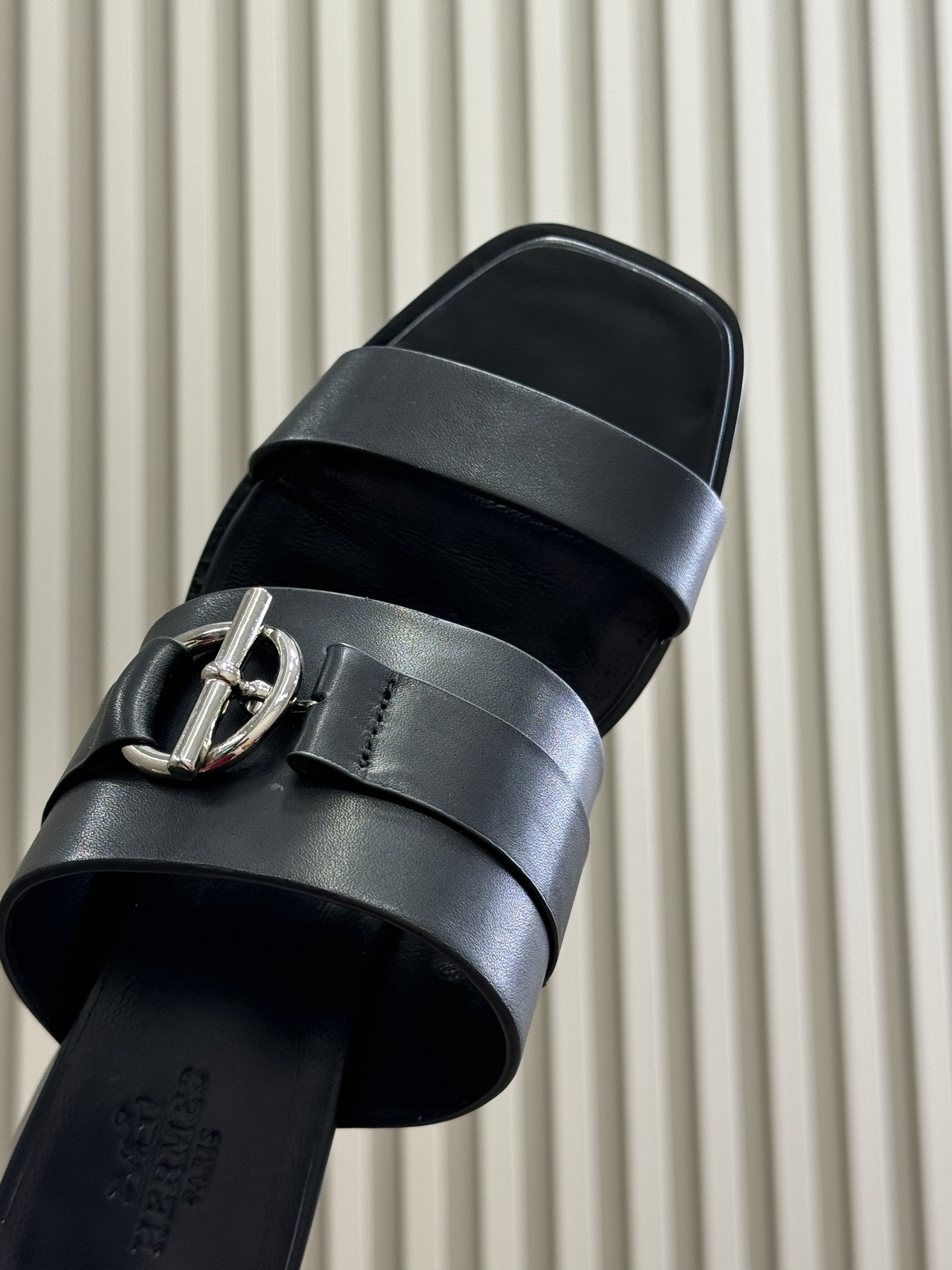 HERMES  00076