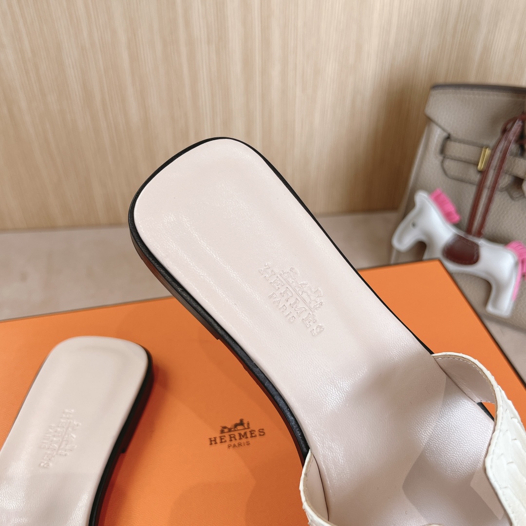 HERMES 00079 HERMES 00079