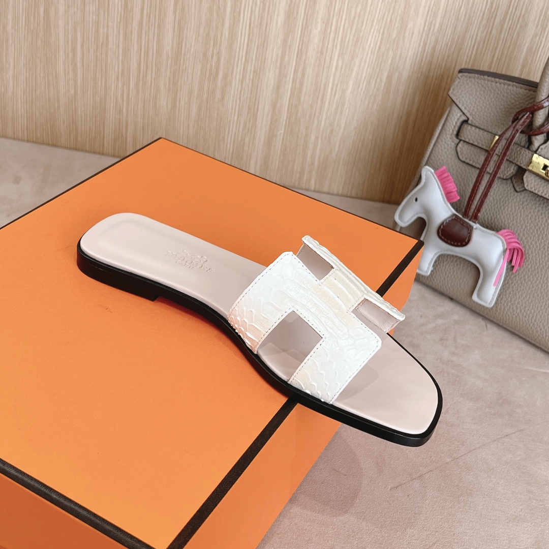 HERMES 00079 HERMES 00079
