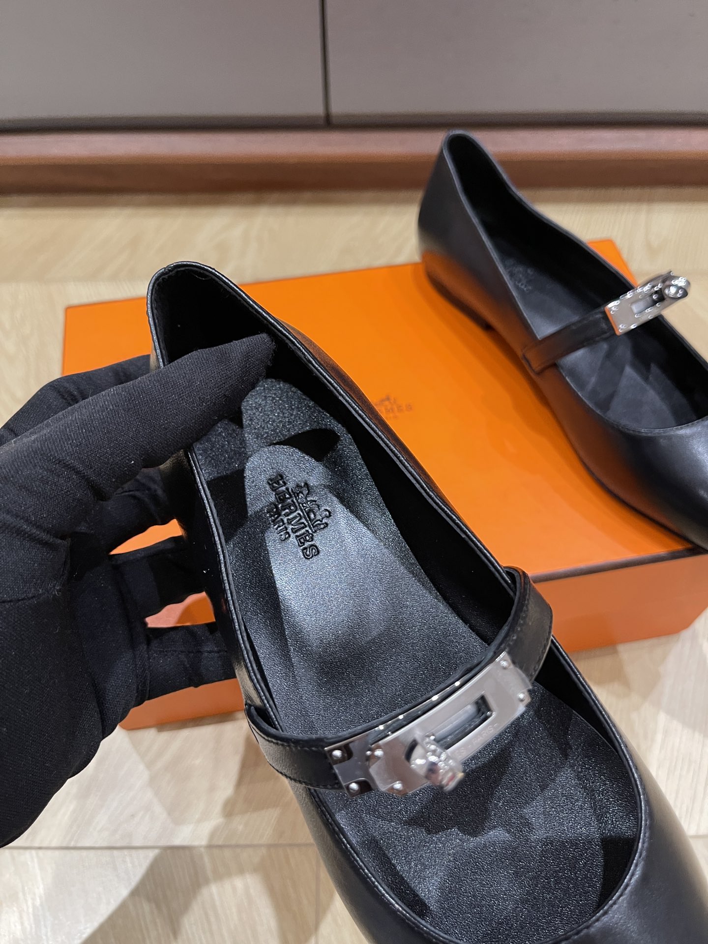 HERMES 00079 HERMES 00079