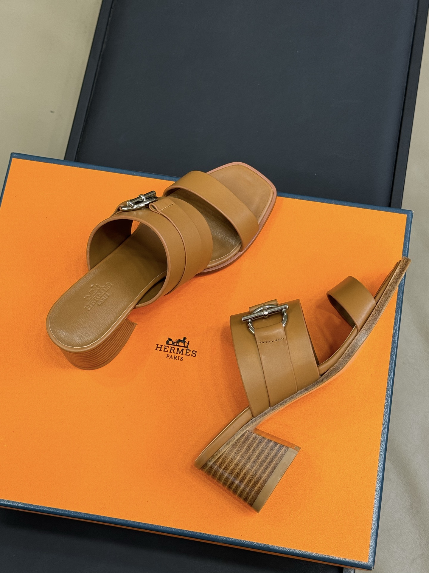 HERMES  00086
