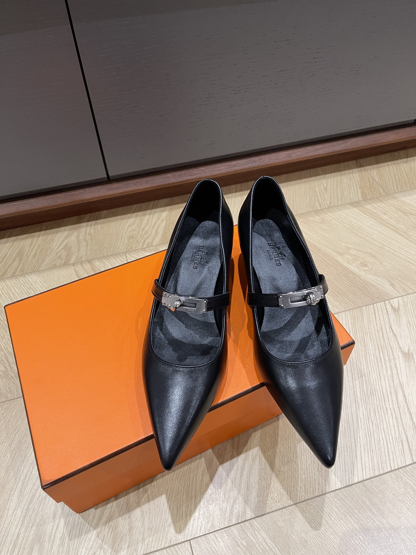 HERMES 00088