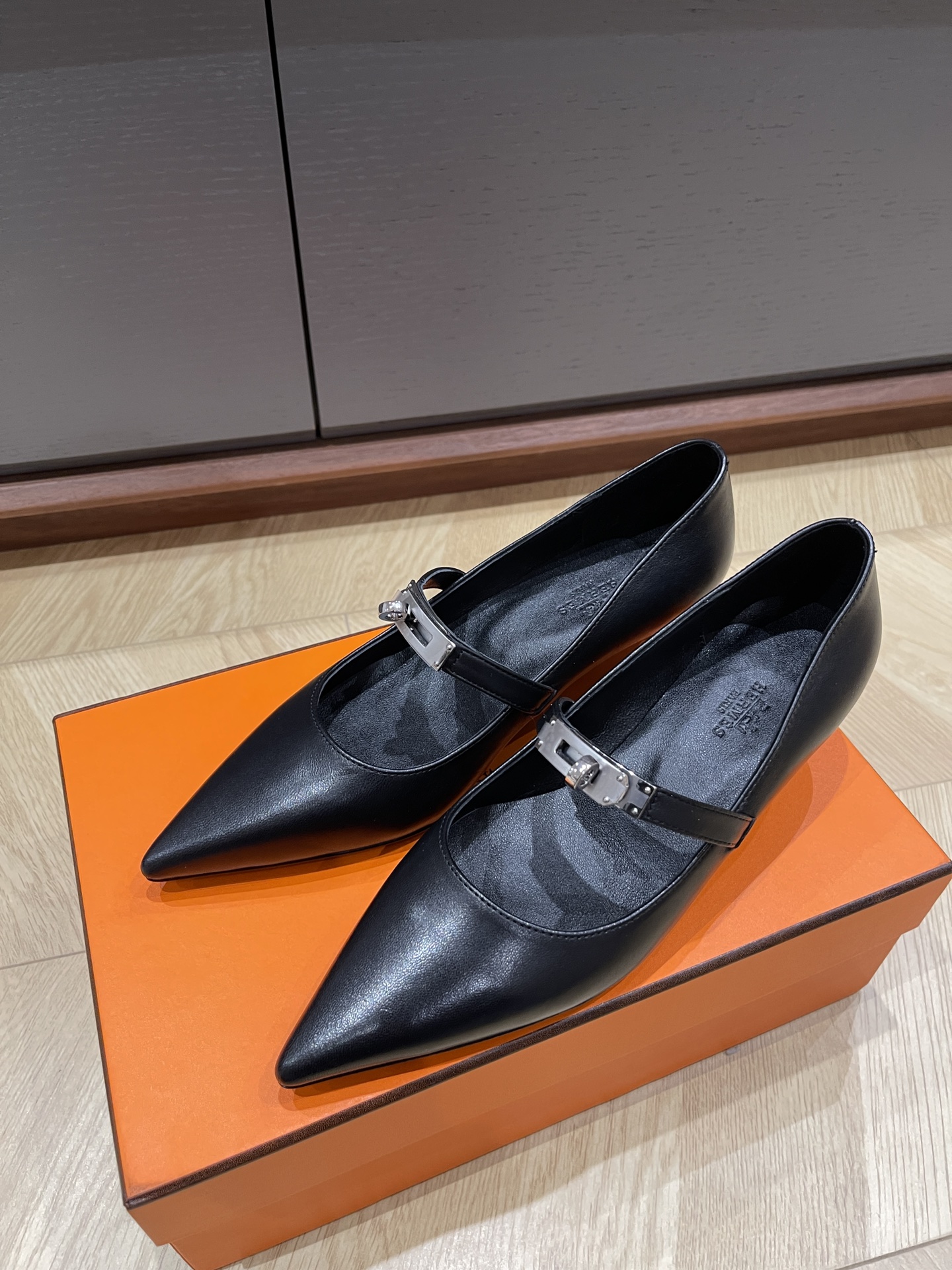 HERMES 00088