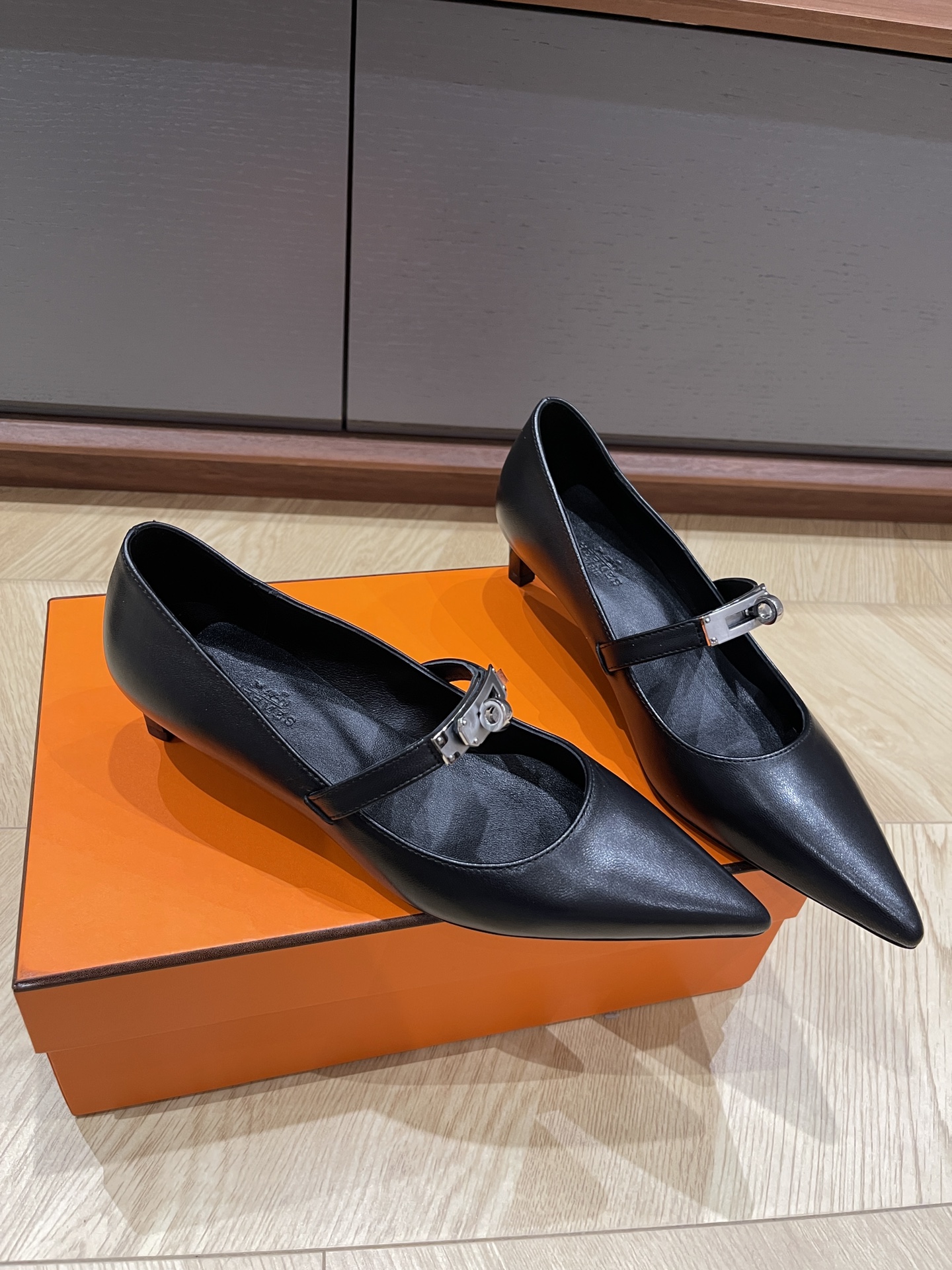 HERMES 00088