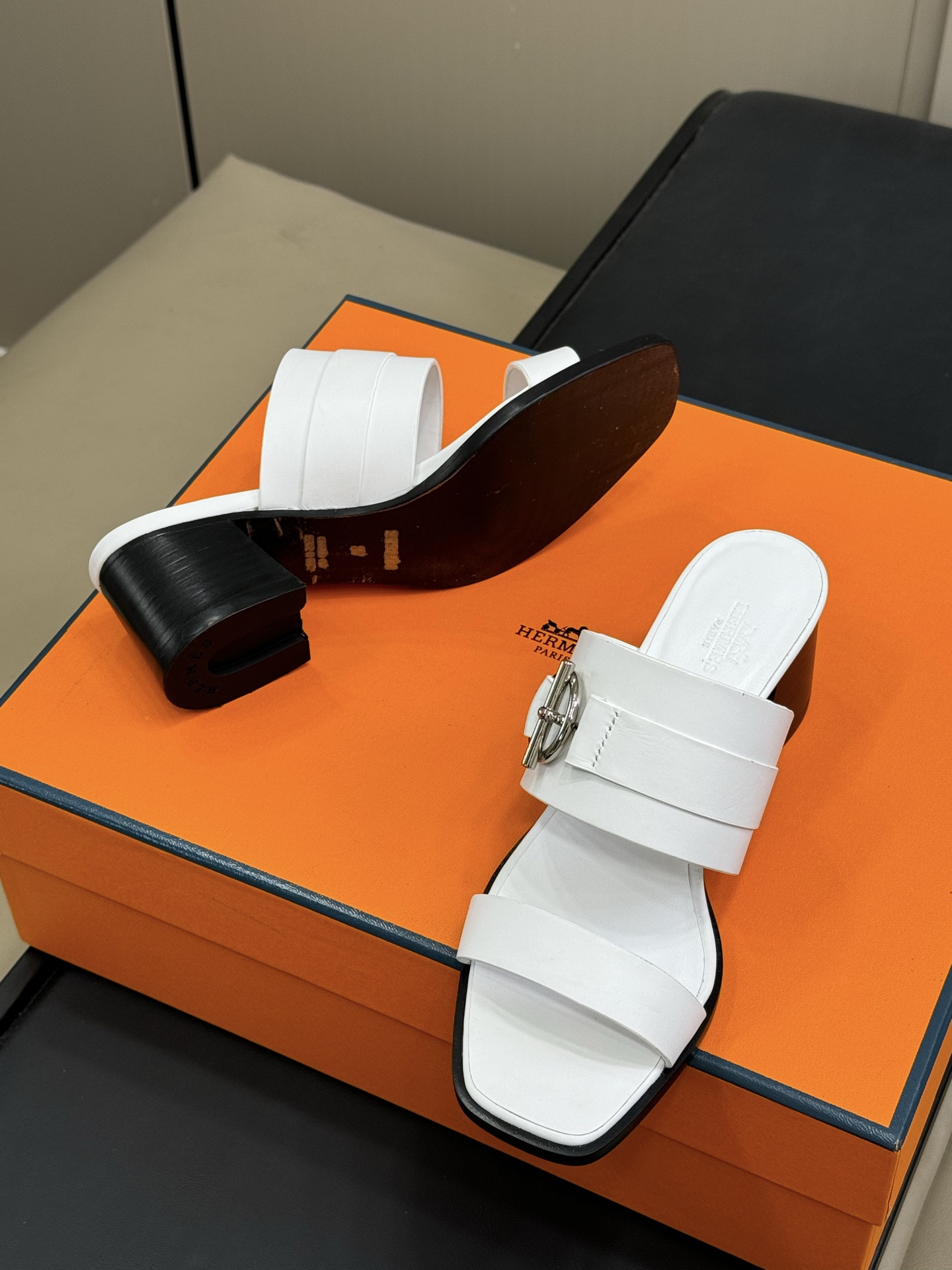 HERMES  00096