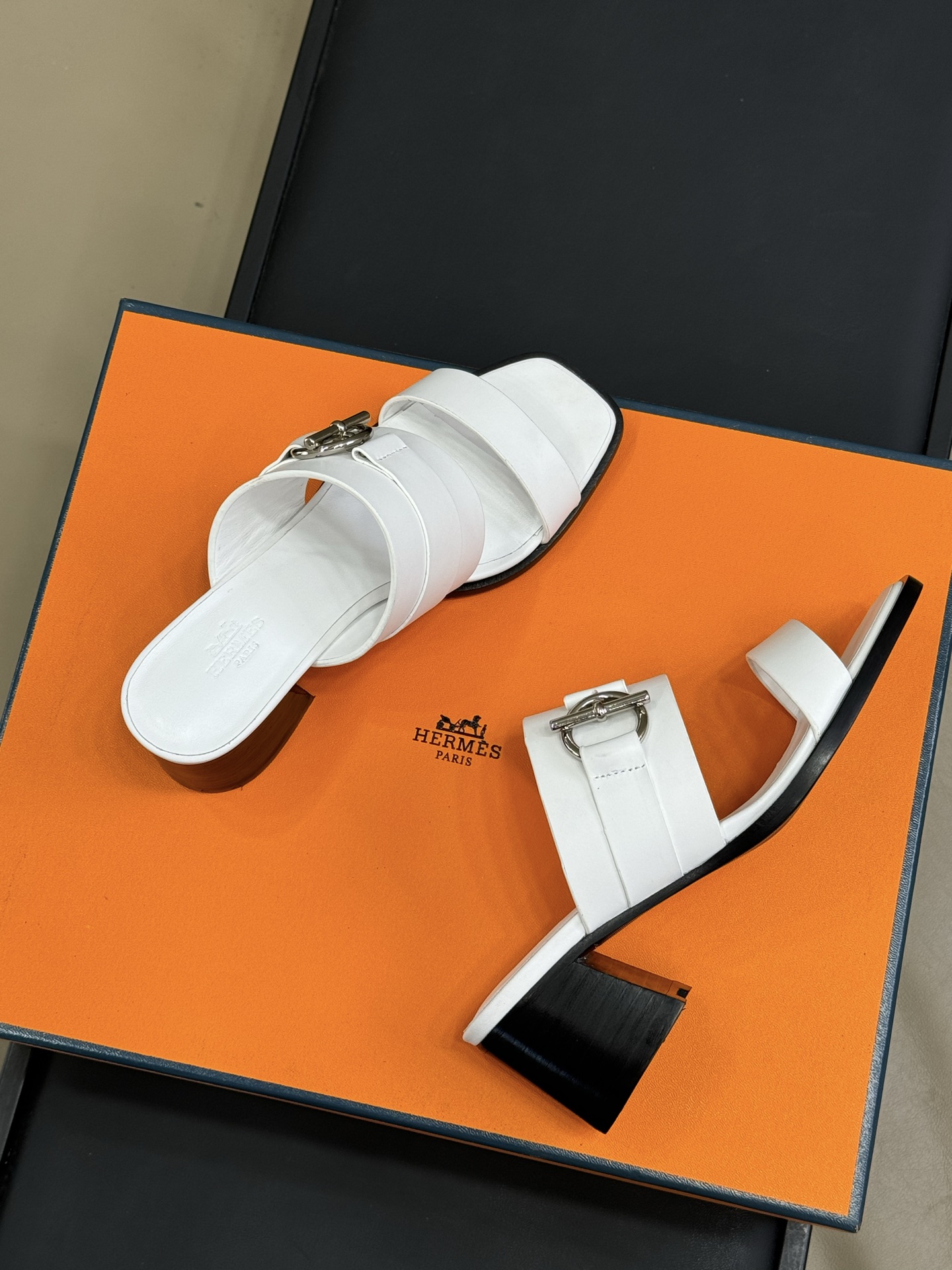 HERMES  00096