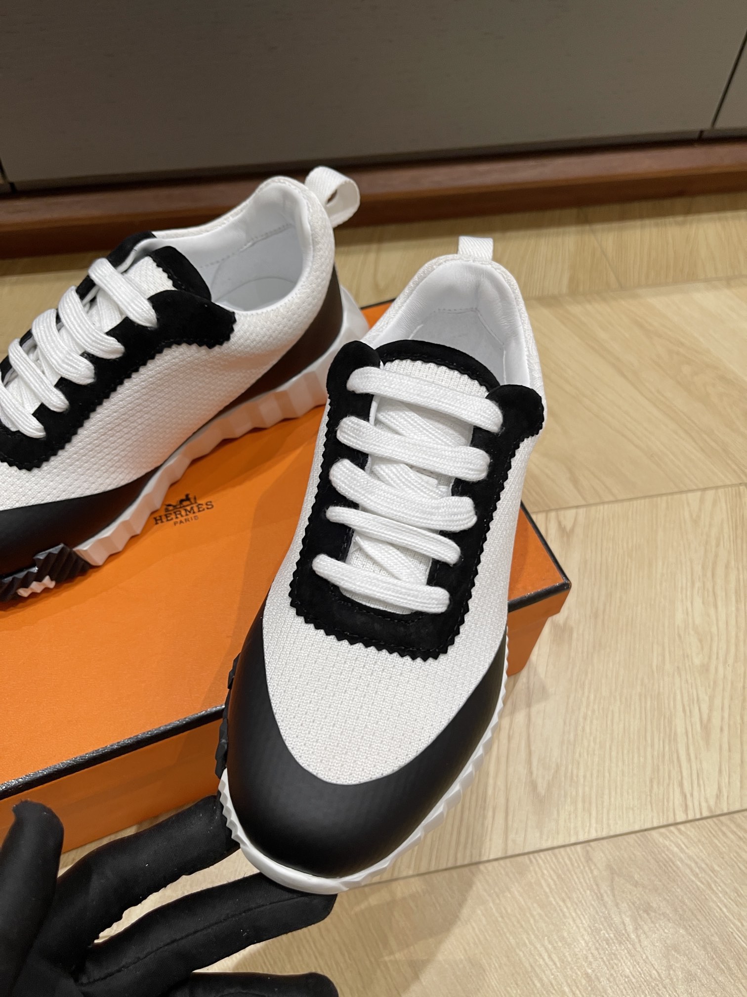 HERMES 00099 HERMES 00099