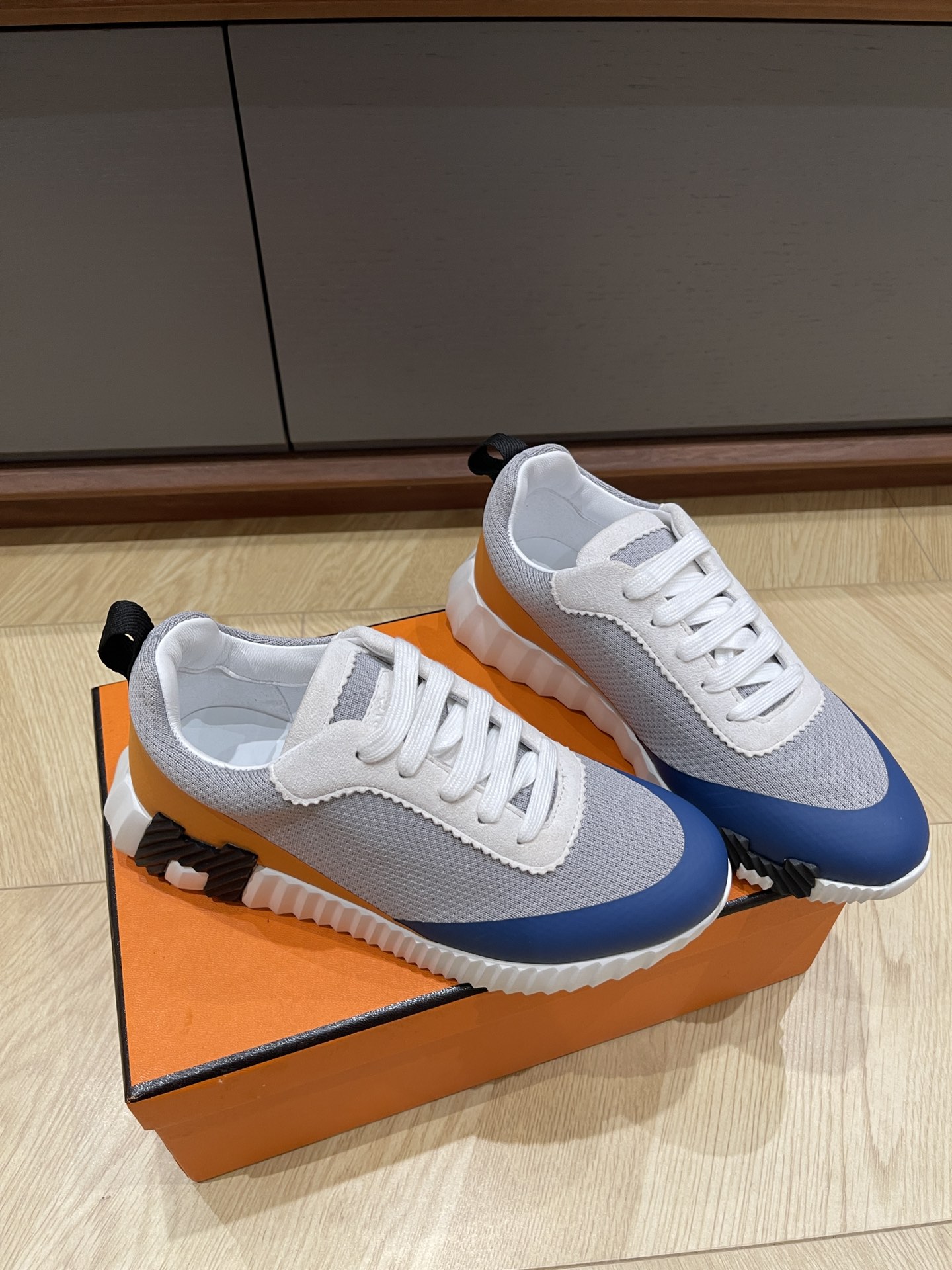 HERMES 00109 HERMES 00109