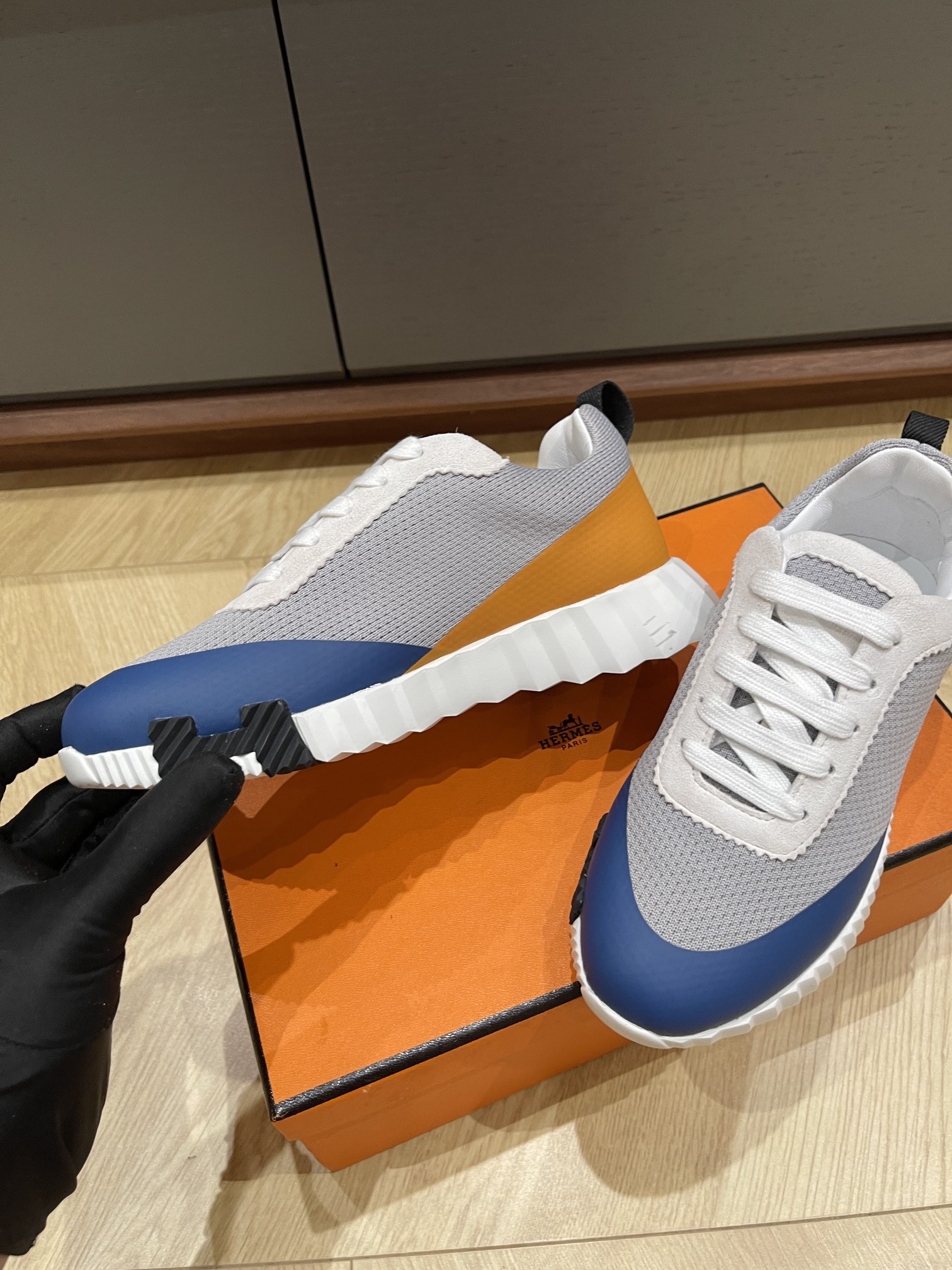 HERMES 00109 HERMES 00109