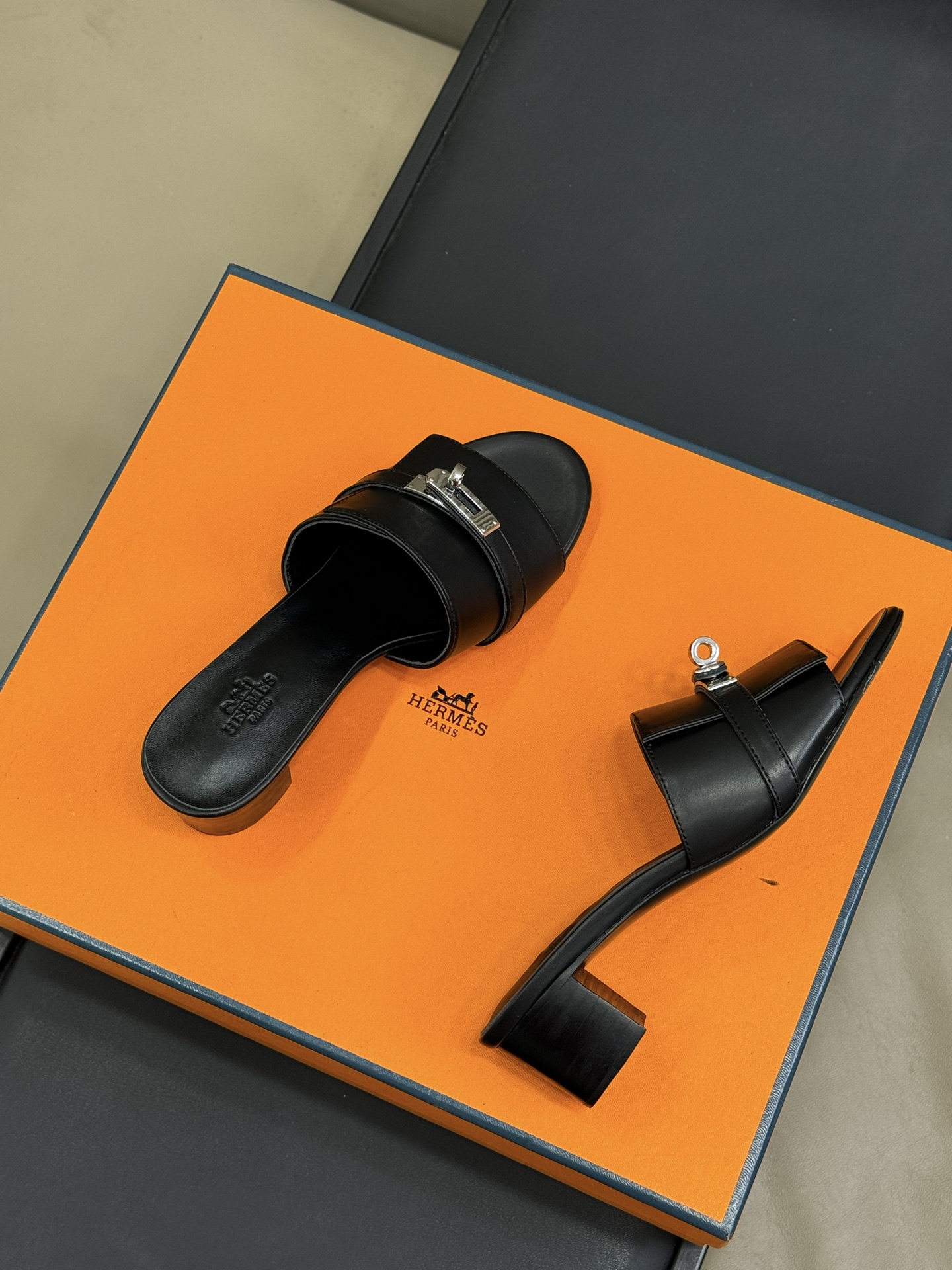 HERMES 00119 HERMES 00119