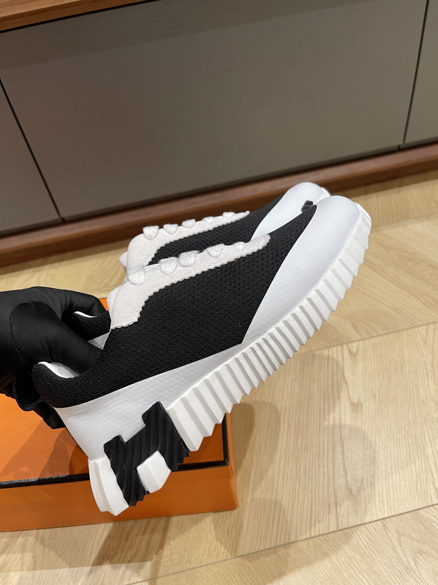 HERMES 00119 HERMES 00119