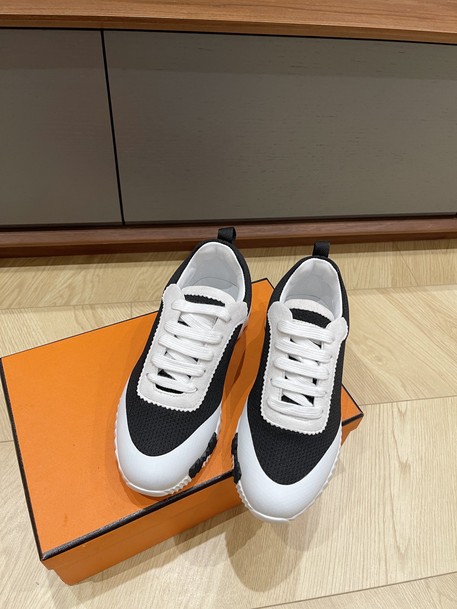 HERMES 00119 HERMES 00119