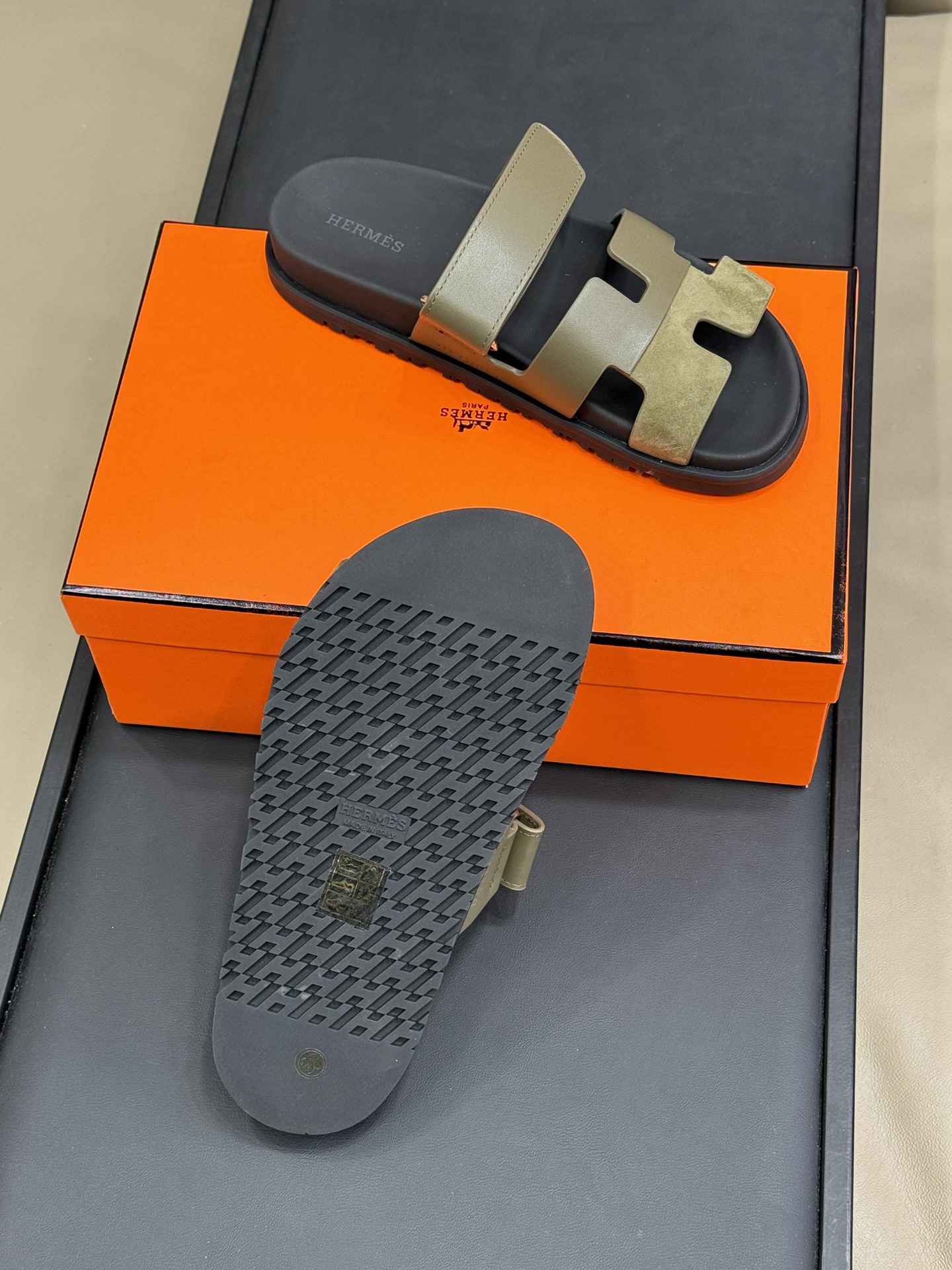 HERMES 00119