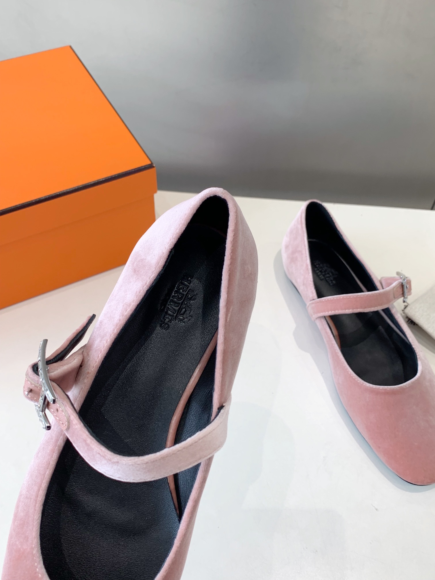 HERMES  001210