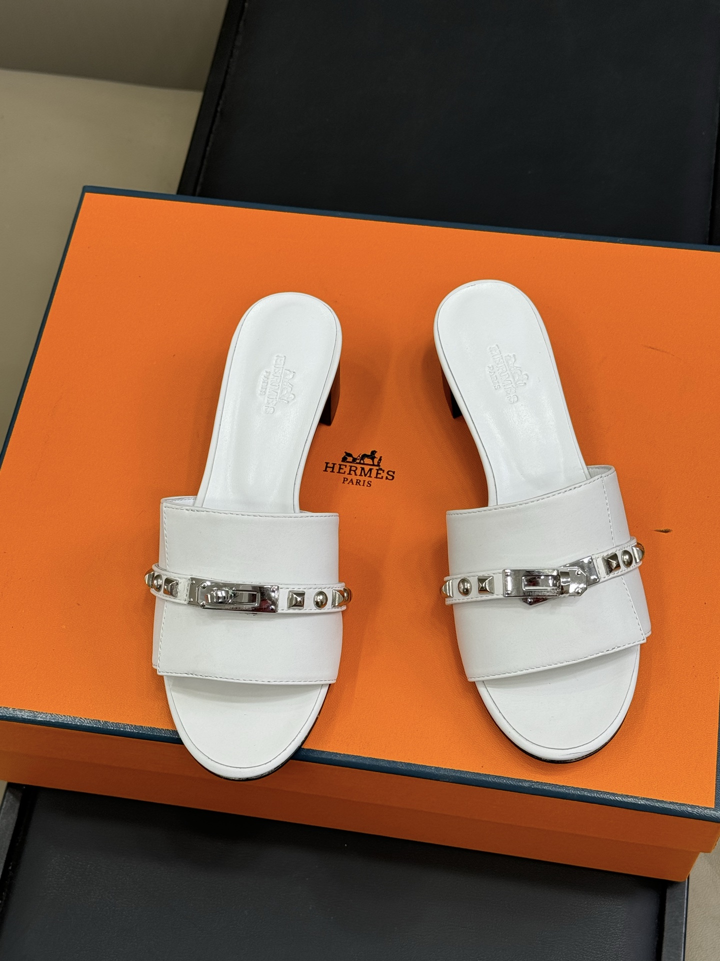 HERMES  00129