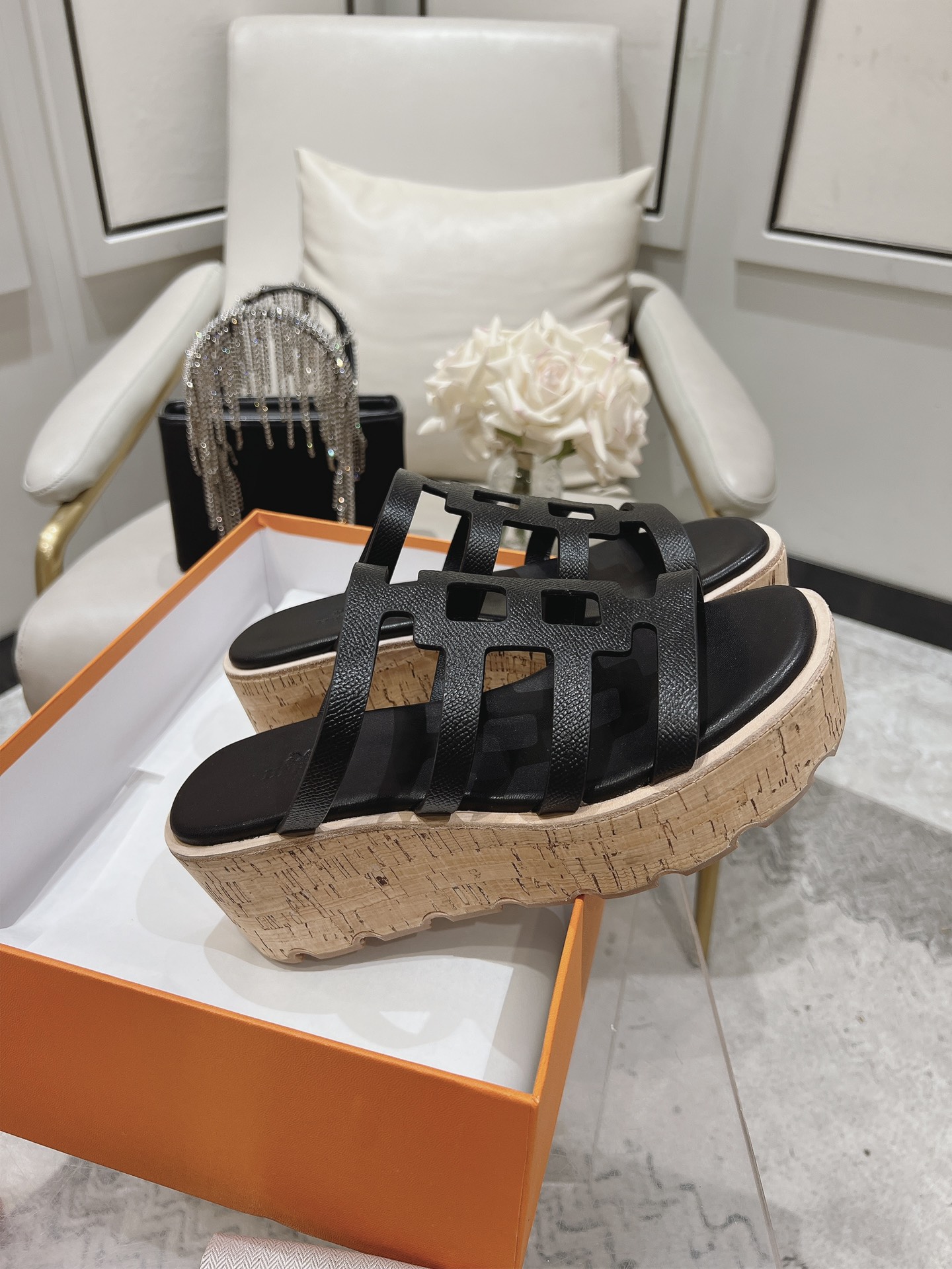 Hermes Women Isabella 30 Sandal in Calfskin-Black