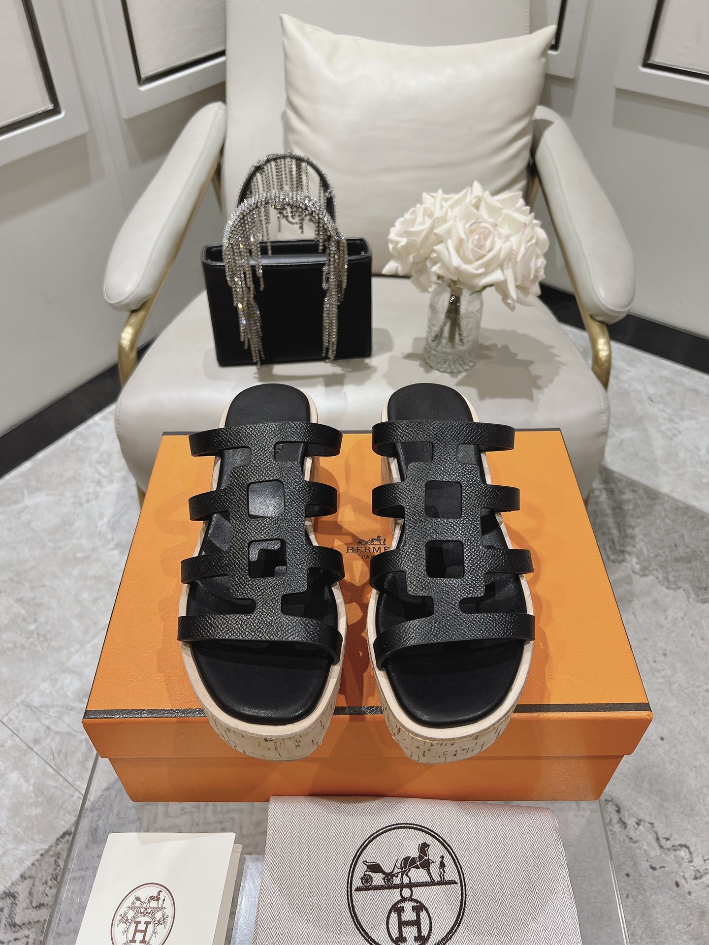 Hermes Women Isabella 30 Sandal in Calfskin-Black