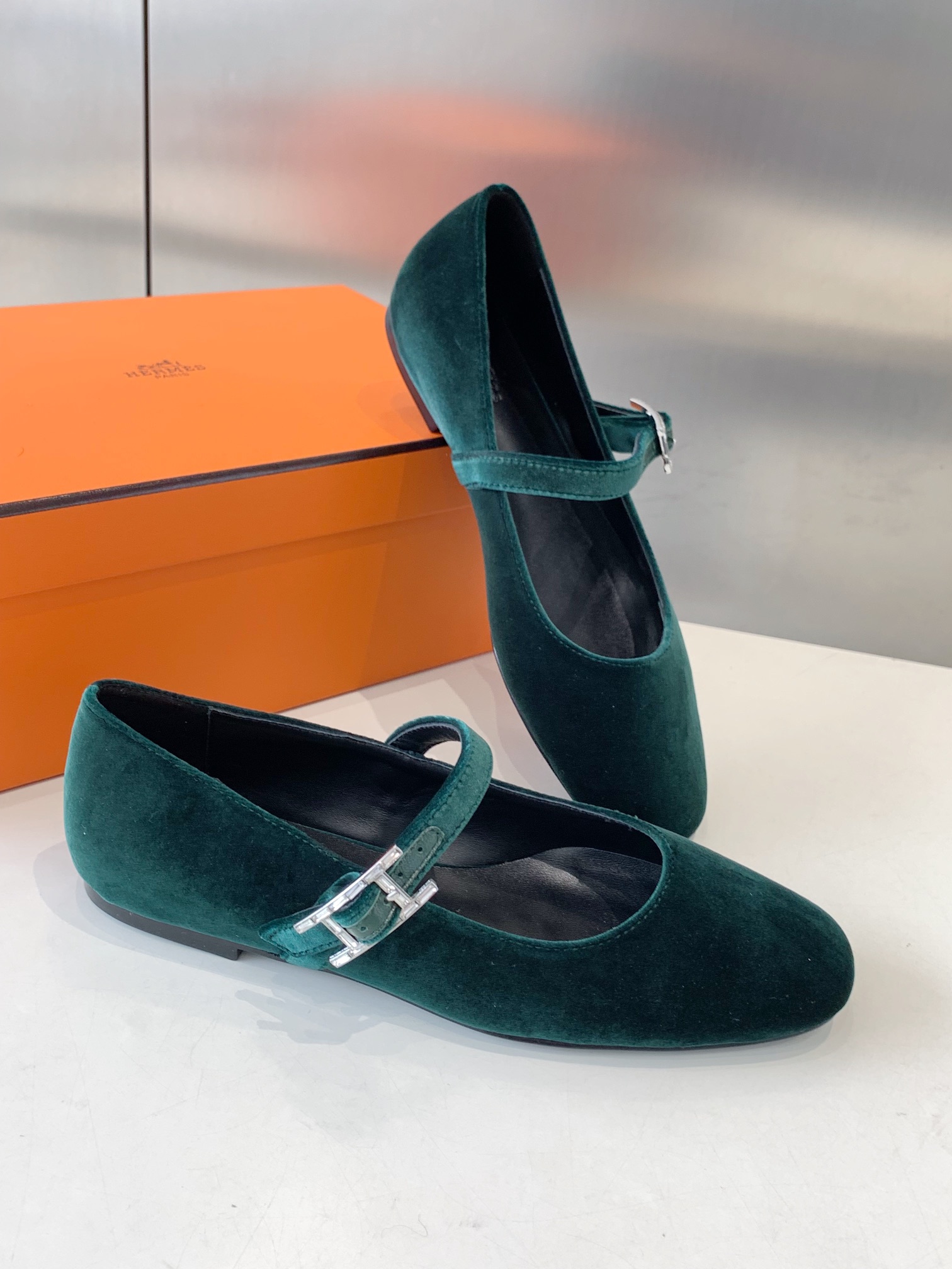 Hermès Ballerines en velours vertes