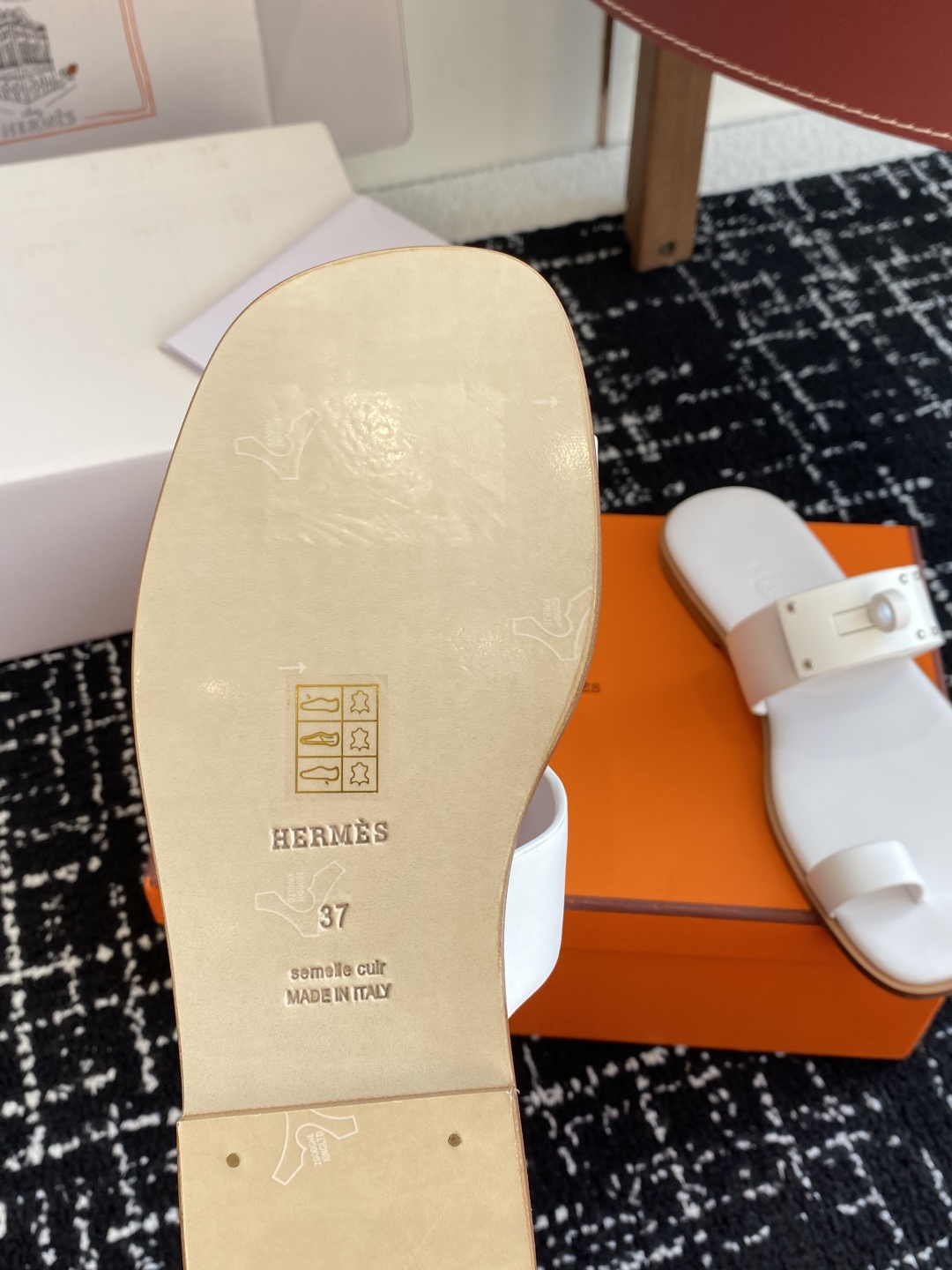 HERMES 00166