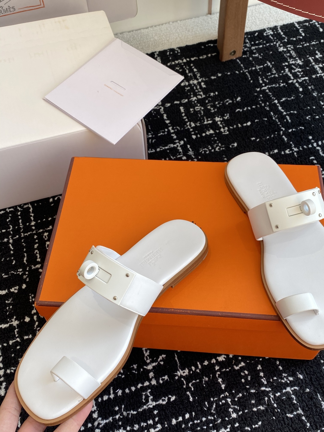 HERMES 00166