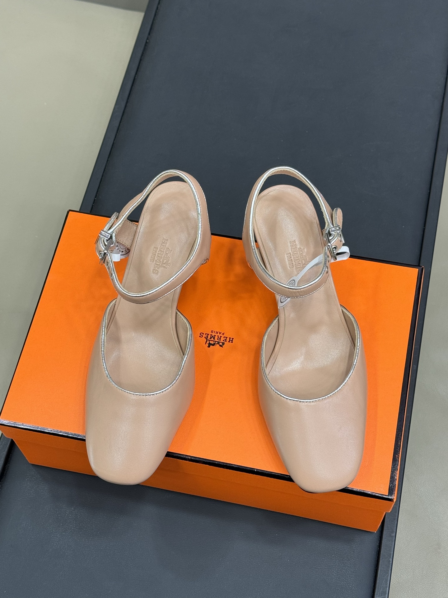 HERMES 00169