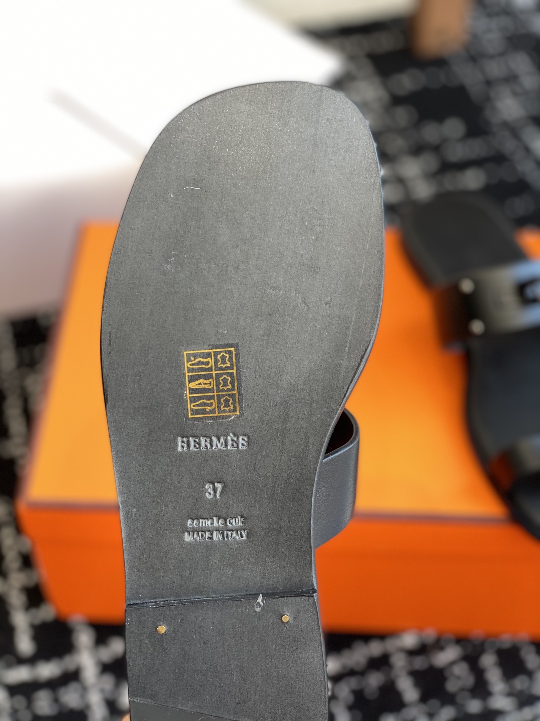 HERMES 00189 Hermès July Sandal – Black | Hermès Thailand