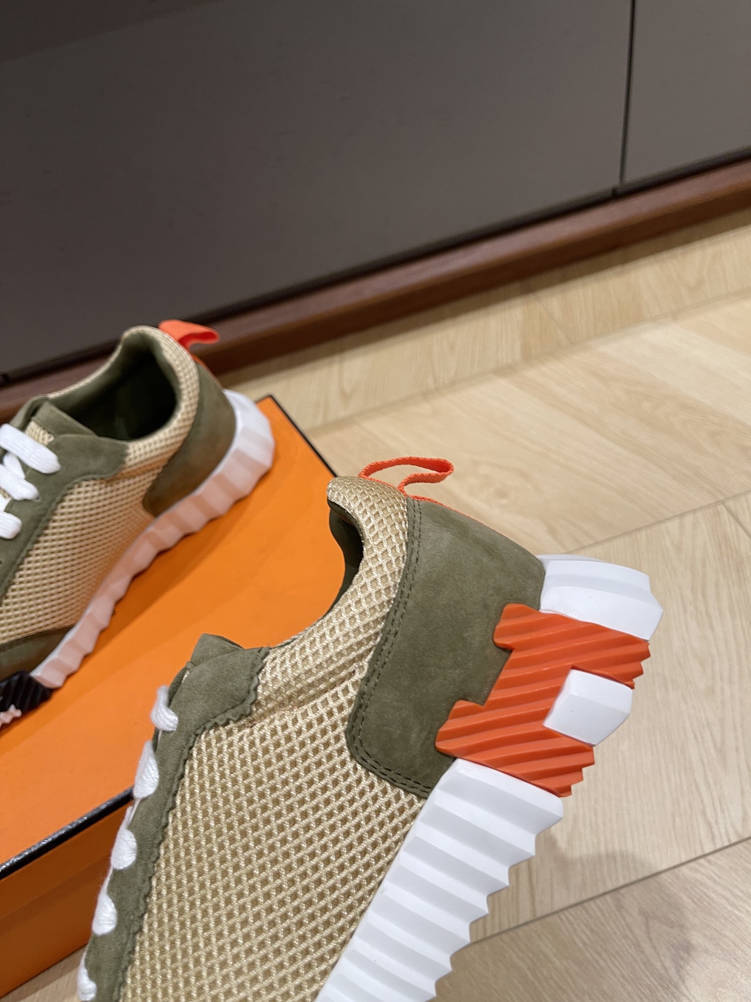 HERMES 00189 HERMES 00189