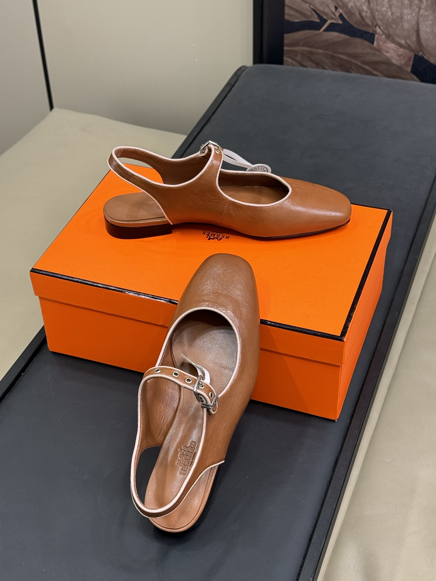 HERMES 00189