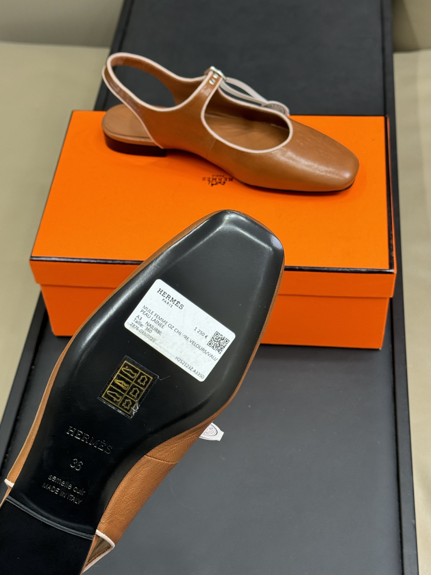 HERMES 00189